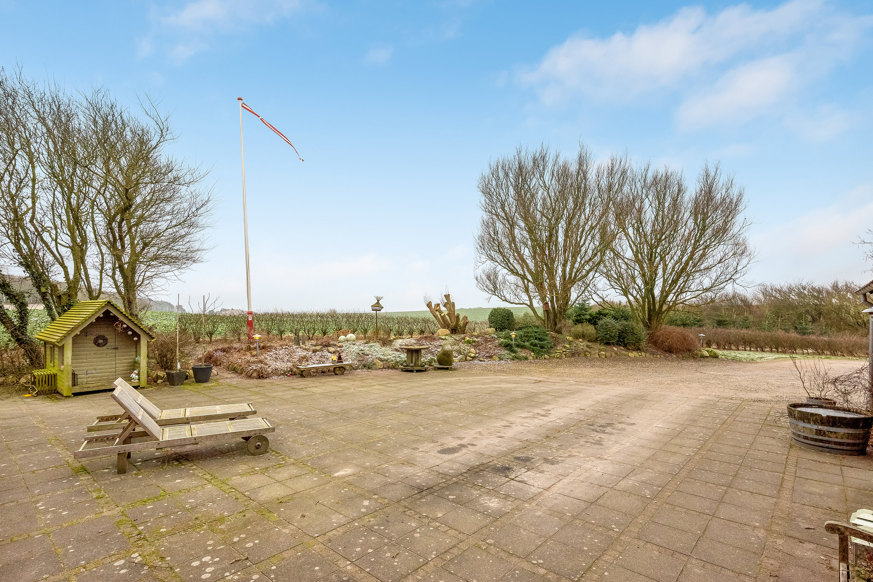 Fremhævet gårdmiljø billede i fuldskærmstilstand. Billede af Trabjerggårdvej 40, Gudum, 7620 Lemvig