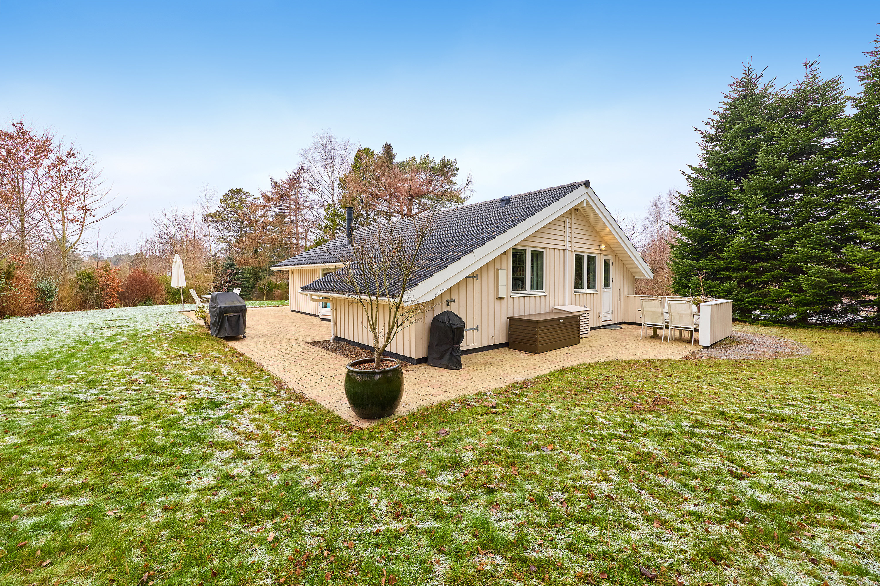 Fremhævet ejendommen billede i fuldskærmstilstand. Billede af Steenleng-Åsen 2, Rågeleje, 3210 Vejby