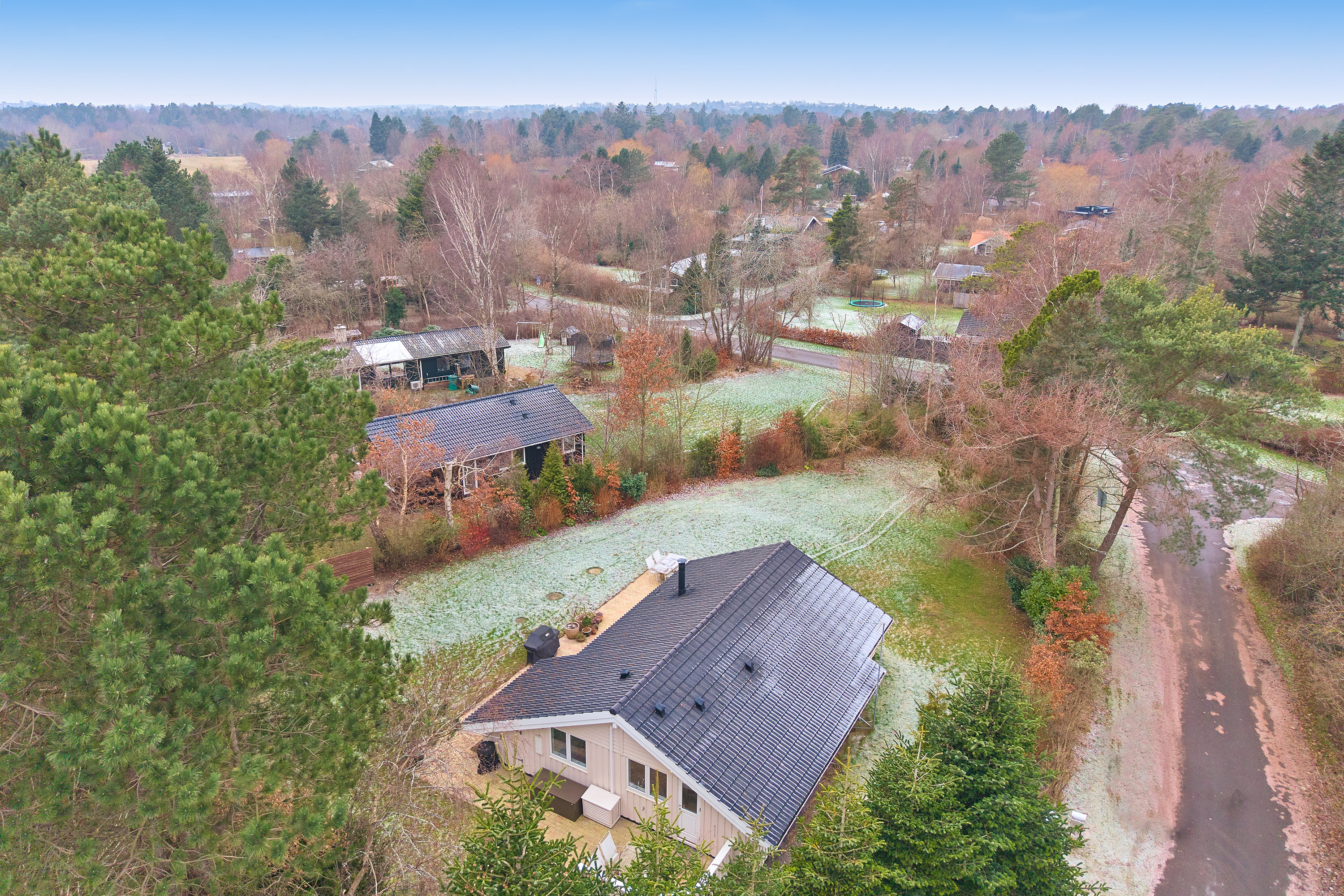 Fremhævet ejendommen billede i fuldskærmstilstand. Billede af Steenleng-Åsen 2, Rågeleje, 3210 Vejby