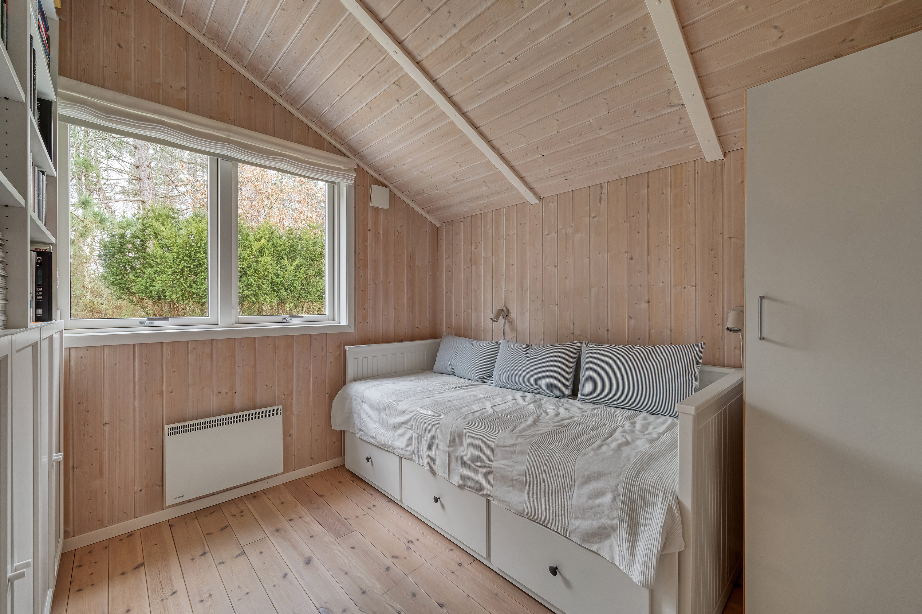 Fremhævet værelse billede i fuldskærmstilstand. Billede af Steenleng-Åsen 2, Rågeleje, 3210 Vejby