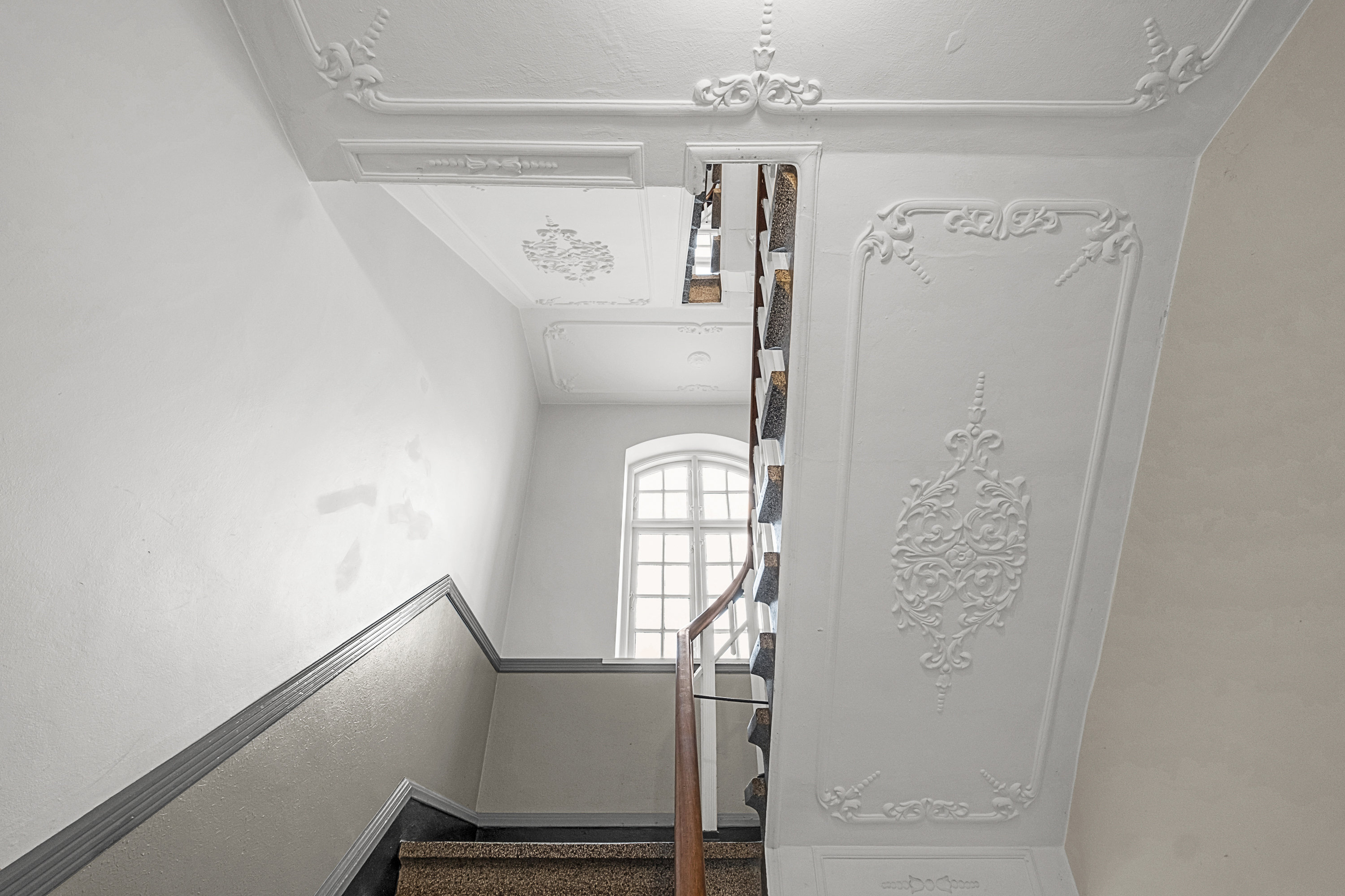 Fremhævet opgang billede i fuldskærmstilstand. Billede af Høegh-Guldbergs Gade 47, 1. th., 8000 Aarhus C