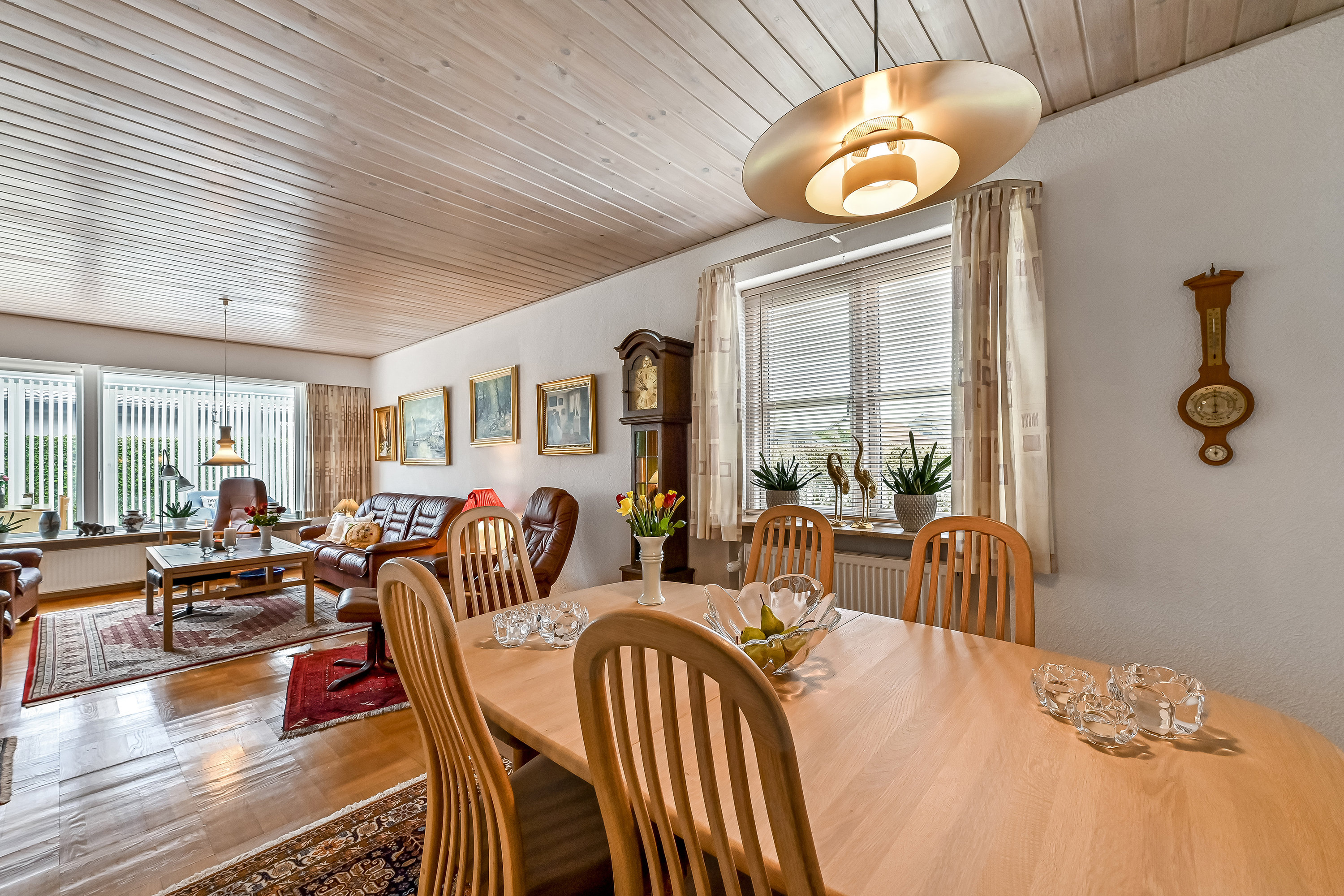 Fremhævet stue billede i fuldskærmstilstand. Billede af Benediktesvej 9, Lind, 7400 Herning