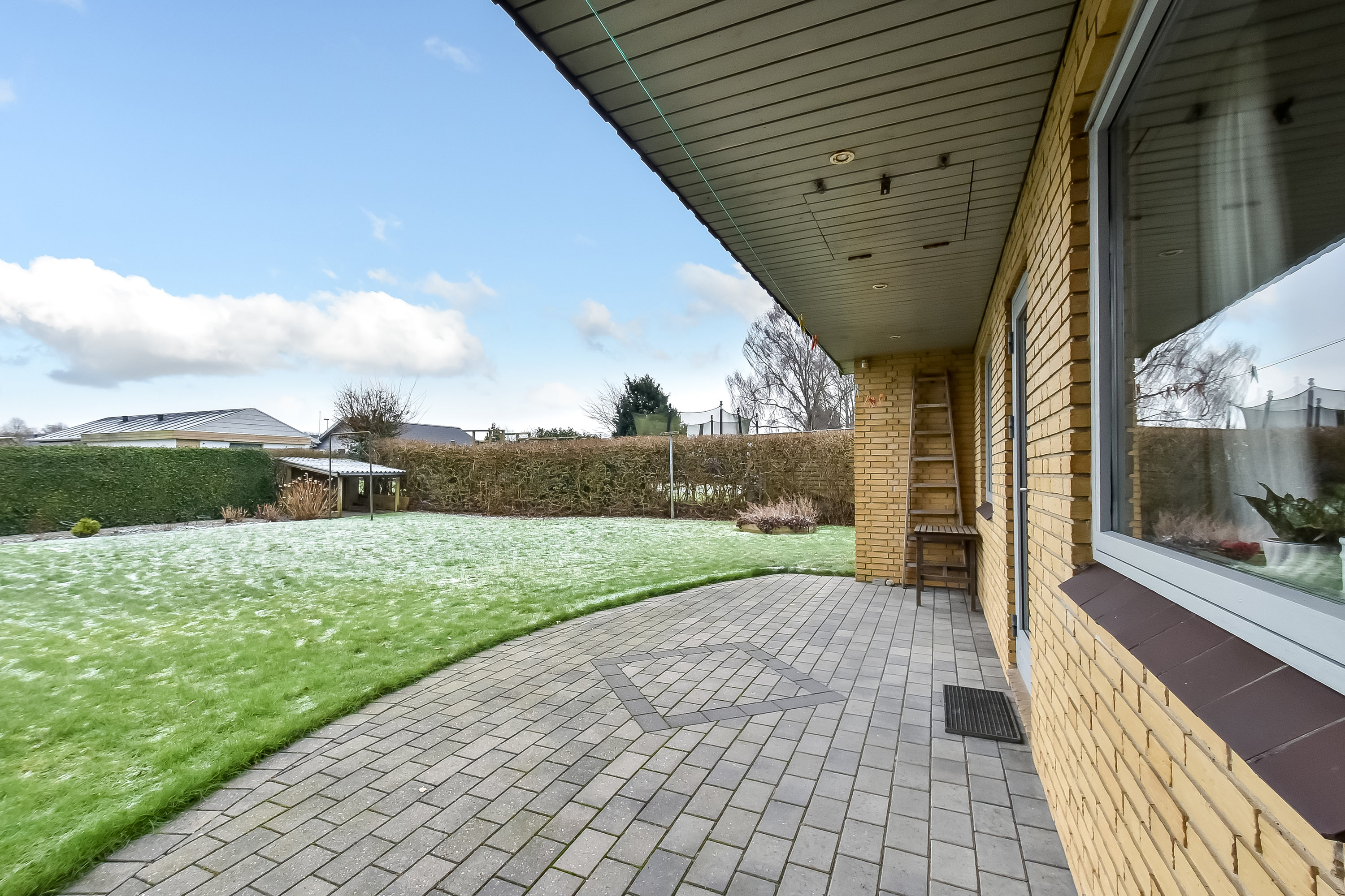 Fremhævet terrasse billede i fuldskærmstilstand. Billede af Benediktesvej 9, Lind, 7400 Herning