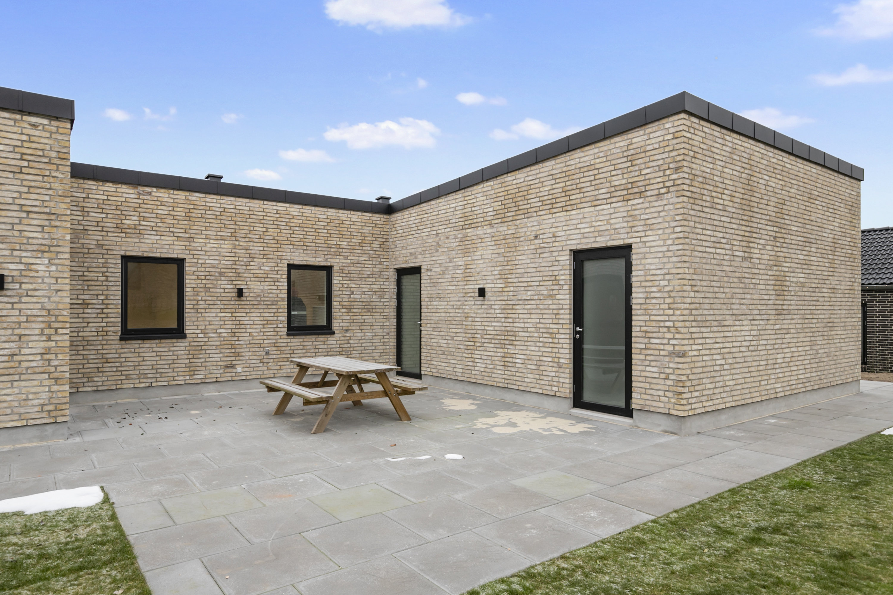 Fremhævet terrasse billede i fuldskærmstilstand. Billede af Gyvellunden 25, 9600 Aars