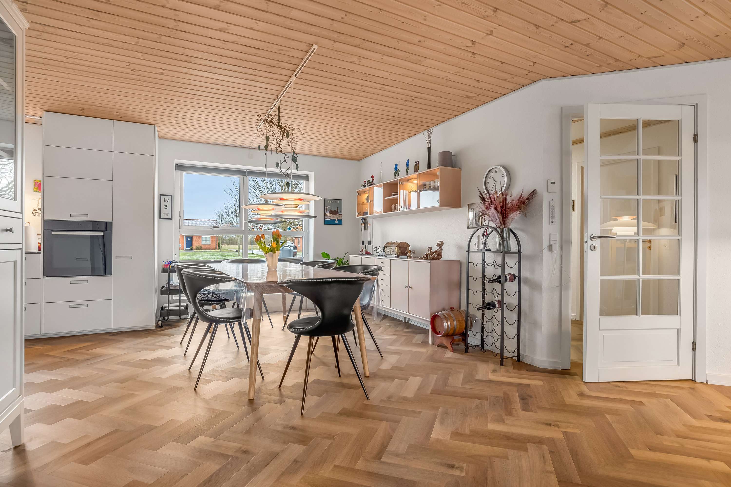 Fremhævet køkken alrum billede i fuldskærmstilstand. Billede af Kongelyset 16, Mejrup, 7500 Holstebro