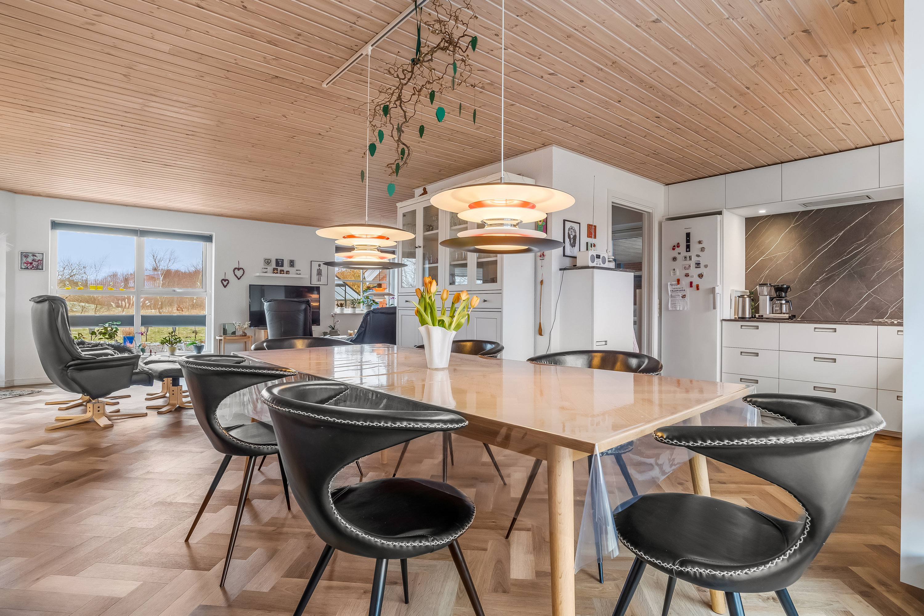 Fremhævet alrum billede i fuldskærmstilstand. Billede af Kongelyset 16, Mejrup, 7500 Holstebro