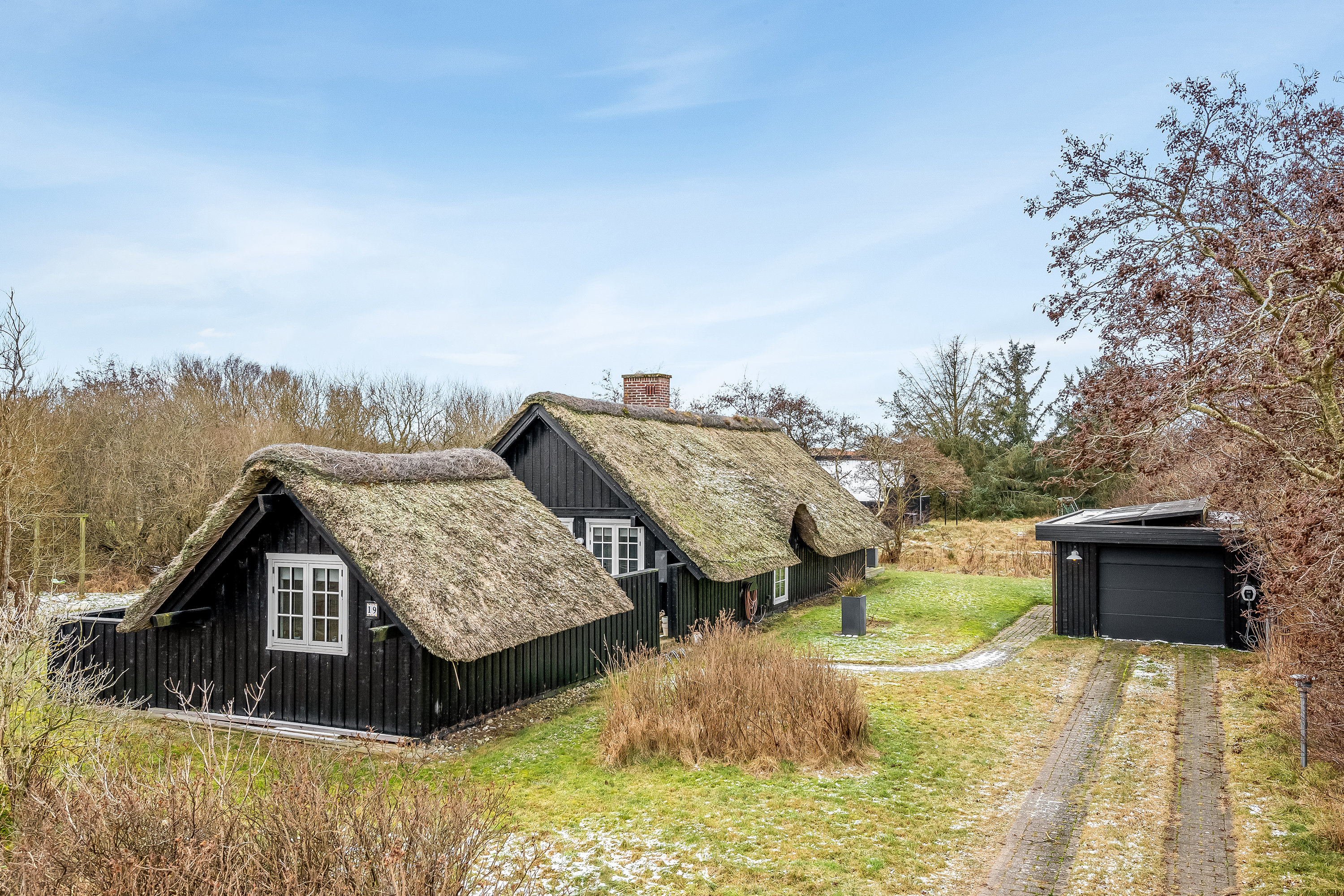 Fremhævet facade billede i fuldskærmstilstand. Billede af Duetoften 19, Rindby Strand, 6720 Fanø