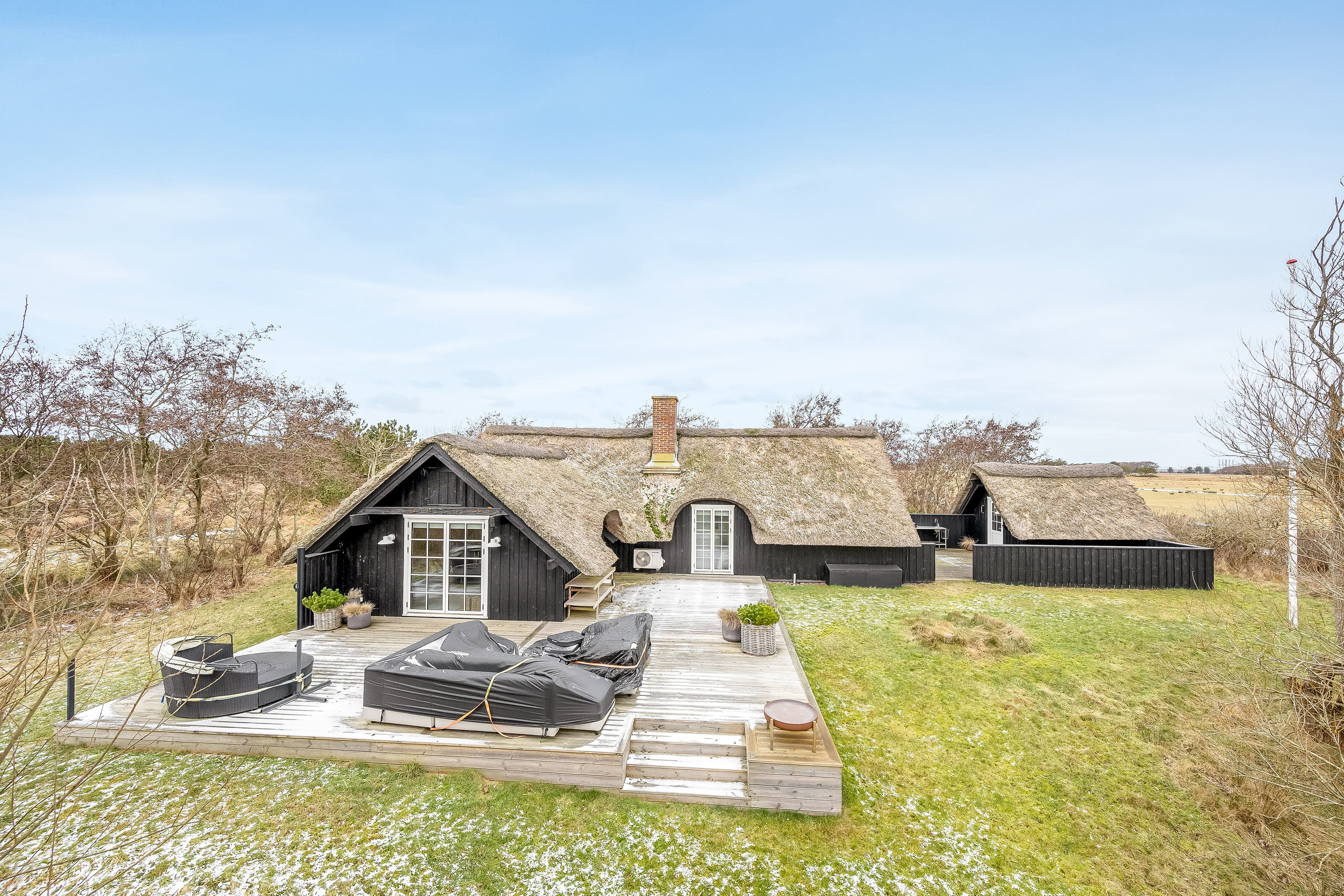 Fremhævet facade billede i fuldskærmstilstand. Billede af Duetoften 19, Rindby Strand, 6720 Fanø