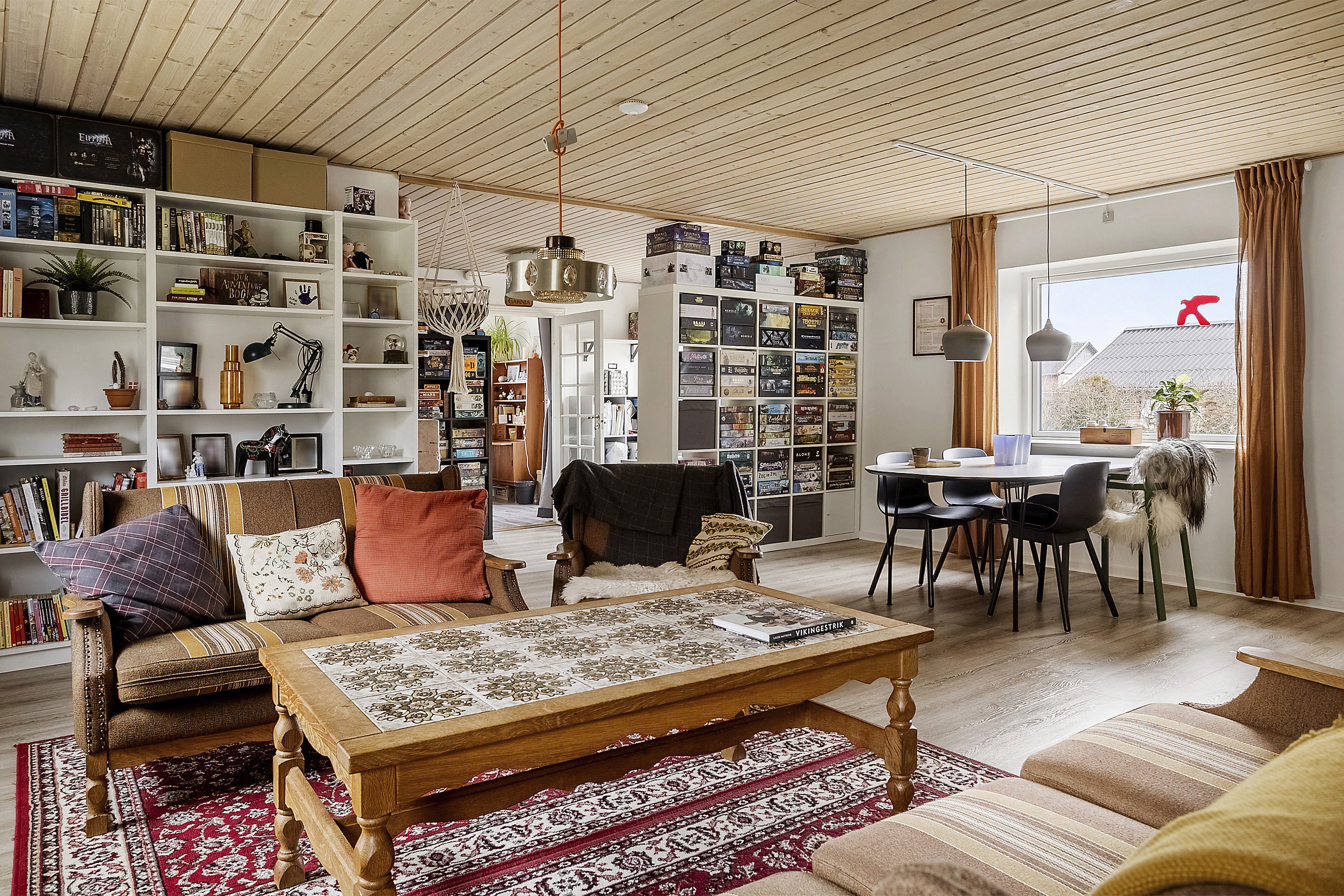 Fremhævet stue billede i fuldskærmstilstand. Billede af Carl Günthers Vej 20, 8700 Horsens