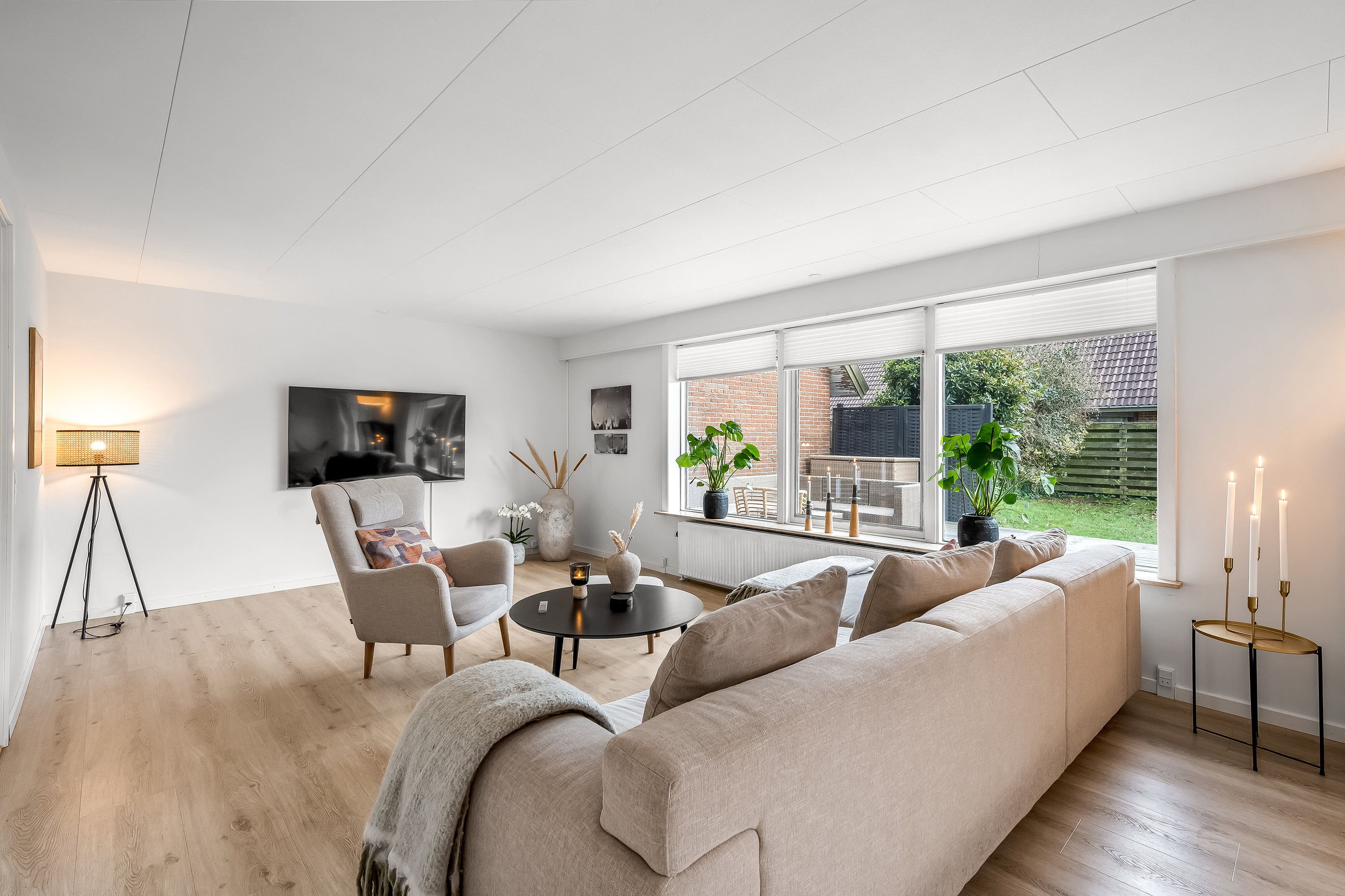 Fremhævet stue billede i fuldskærmstilstand. Billede af Kløverengen 5, Nordby, 6720 Fanø