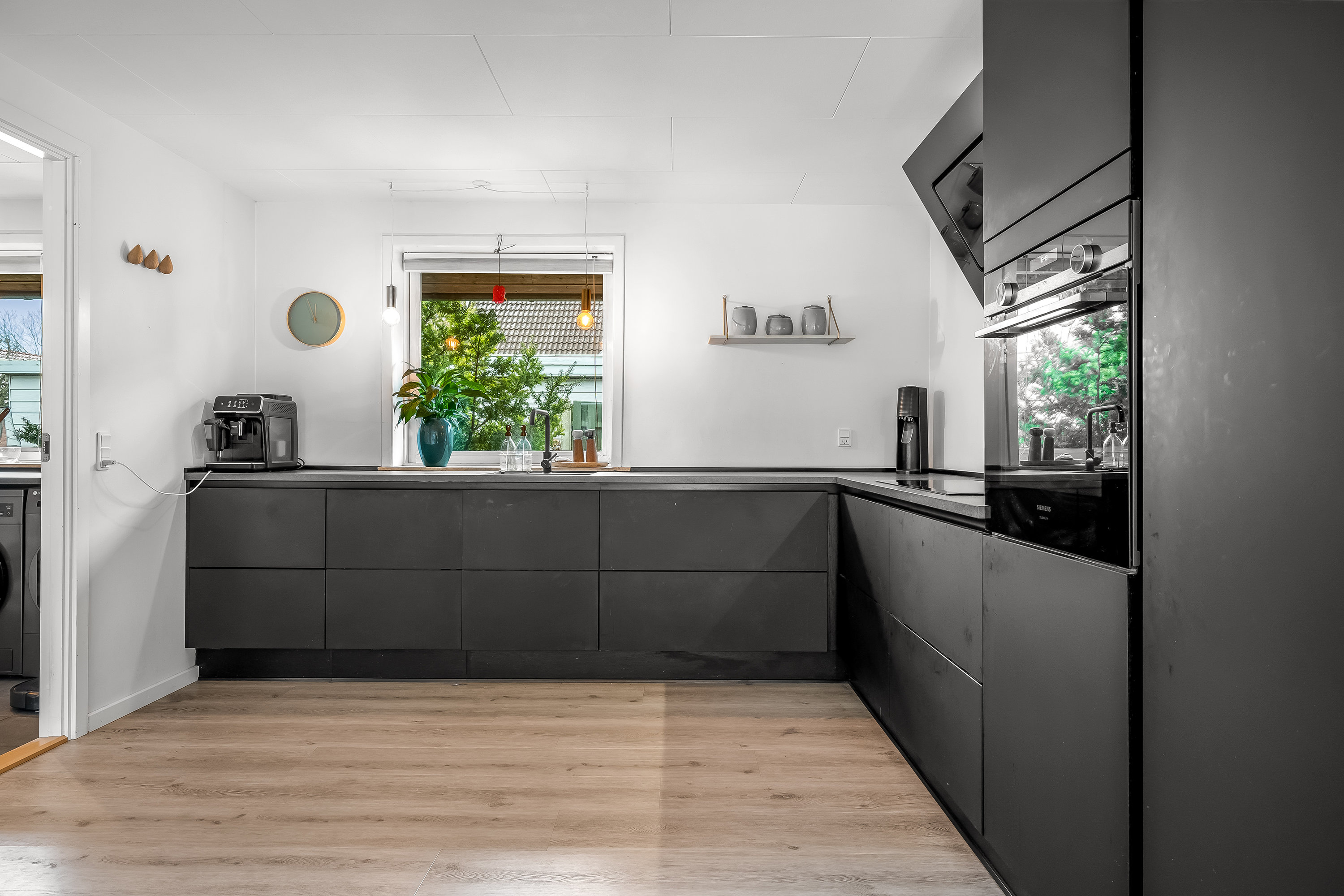 Fremhævet køkken billede i fuldskærmstilstand. Billede af Kløverengen 5, Nordby, 6720 Fanø