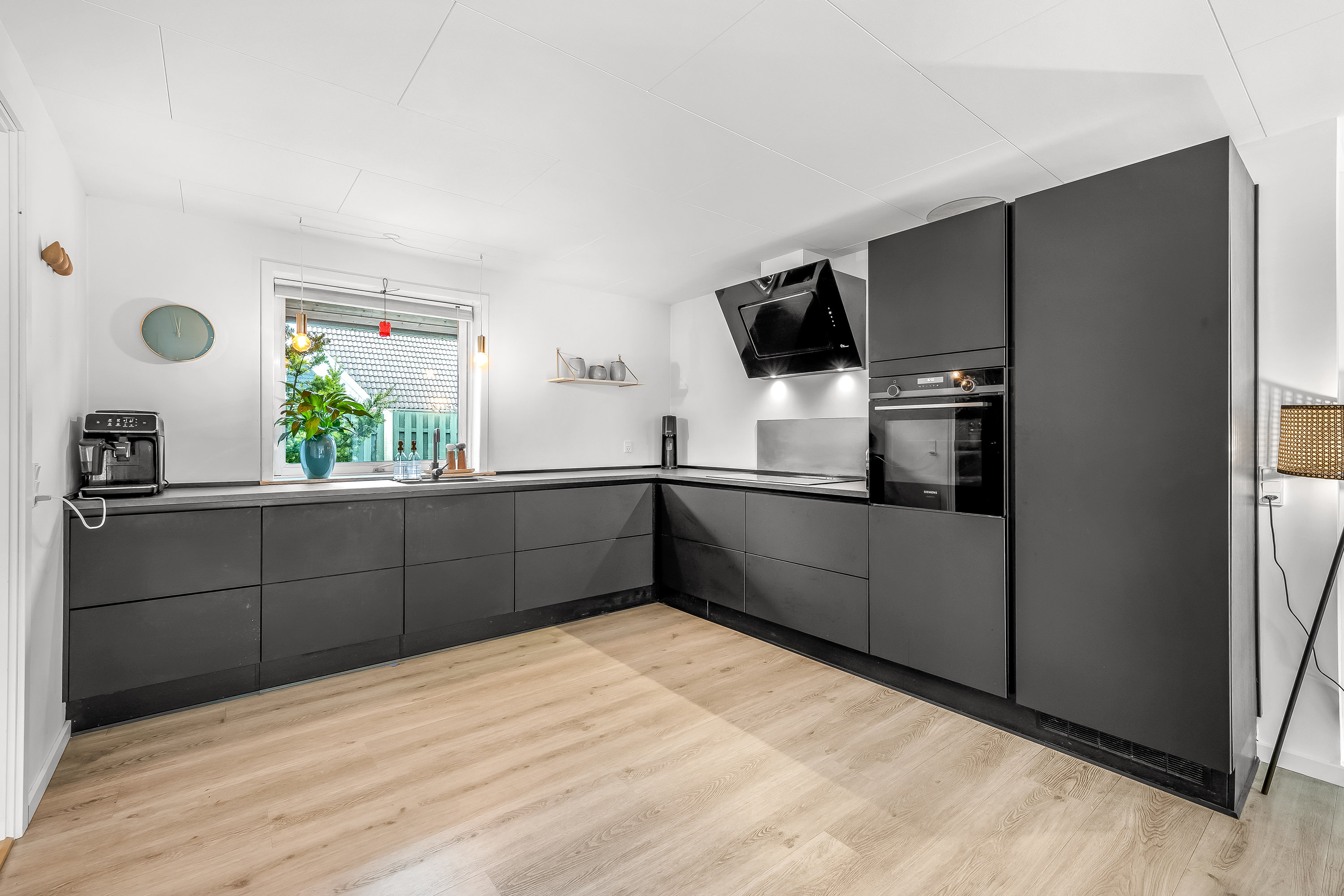 Fremhævet køkken billede i fuldskærmstilstand. Billede af Kløverengen 5, Nordby, 6720 Fanø