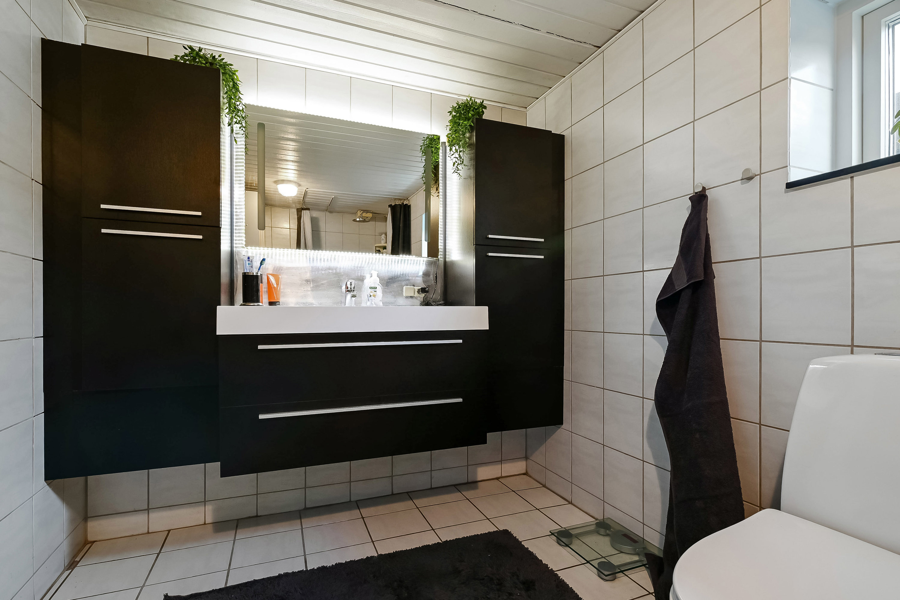 Fremhævet badeværelse billede i fuldskærmstilstand. Billede af Storegade 49, Bramming, 6740 Bramming