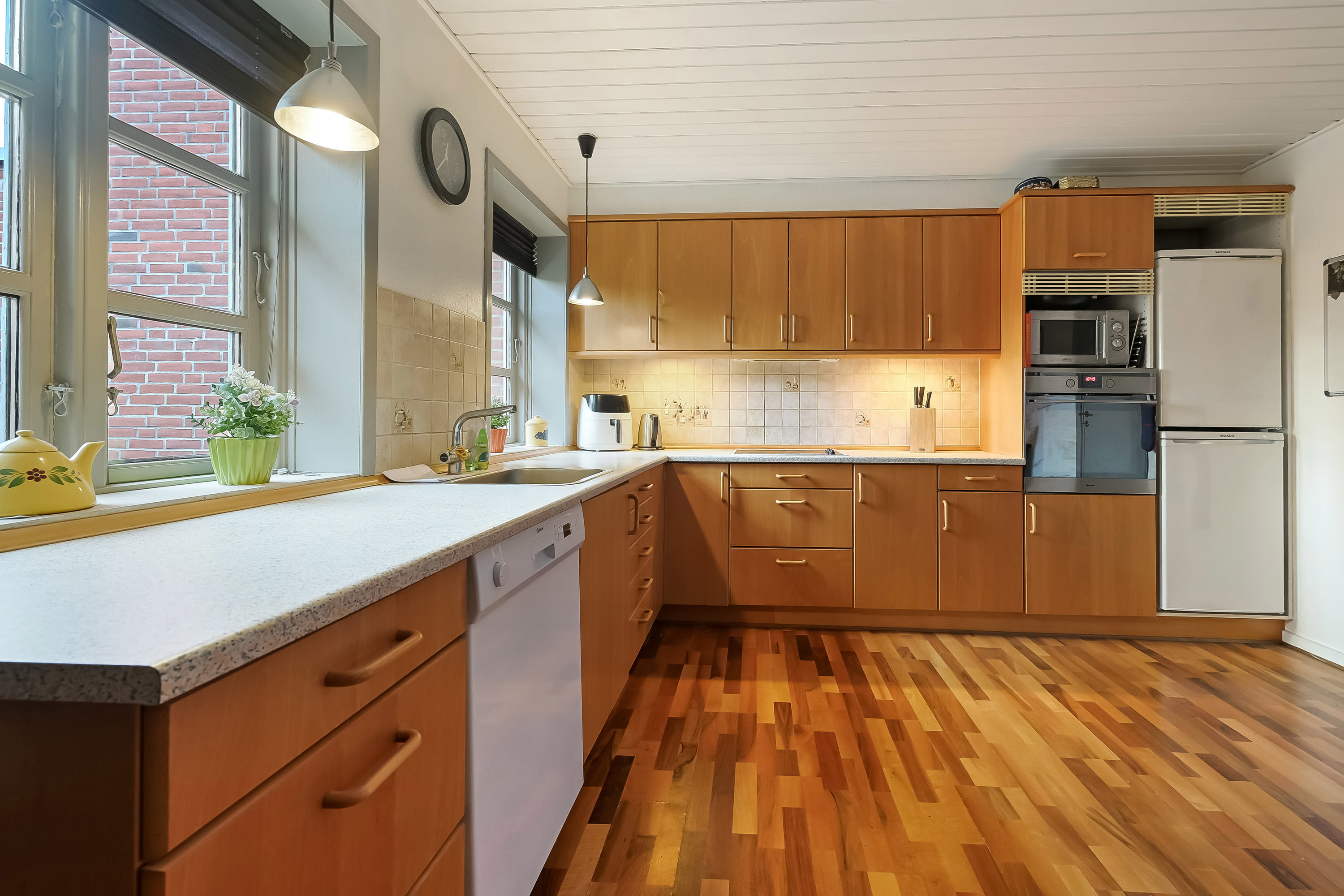 Fremhævet køkken billede i fuldskærmstilstand. Billede af Storegade 49, Bramming, 6740 Bramming