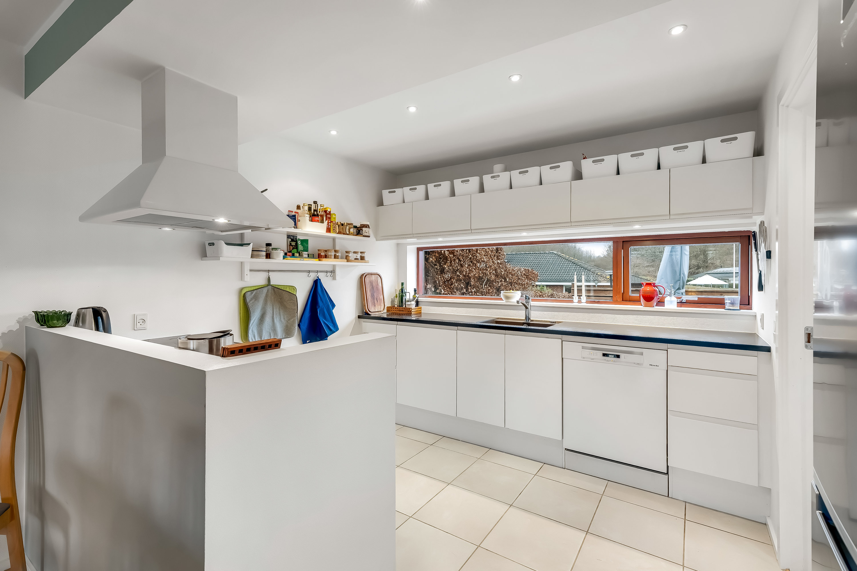 Fremhævet køkken billede i fuldskærmstilstand. Billede af Bombakken 84, 3320 Skævinge