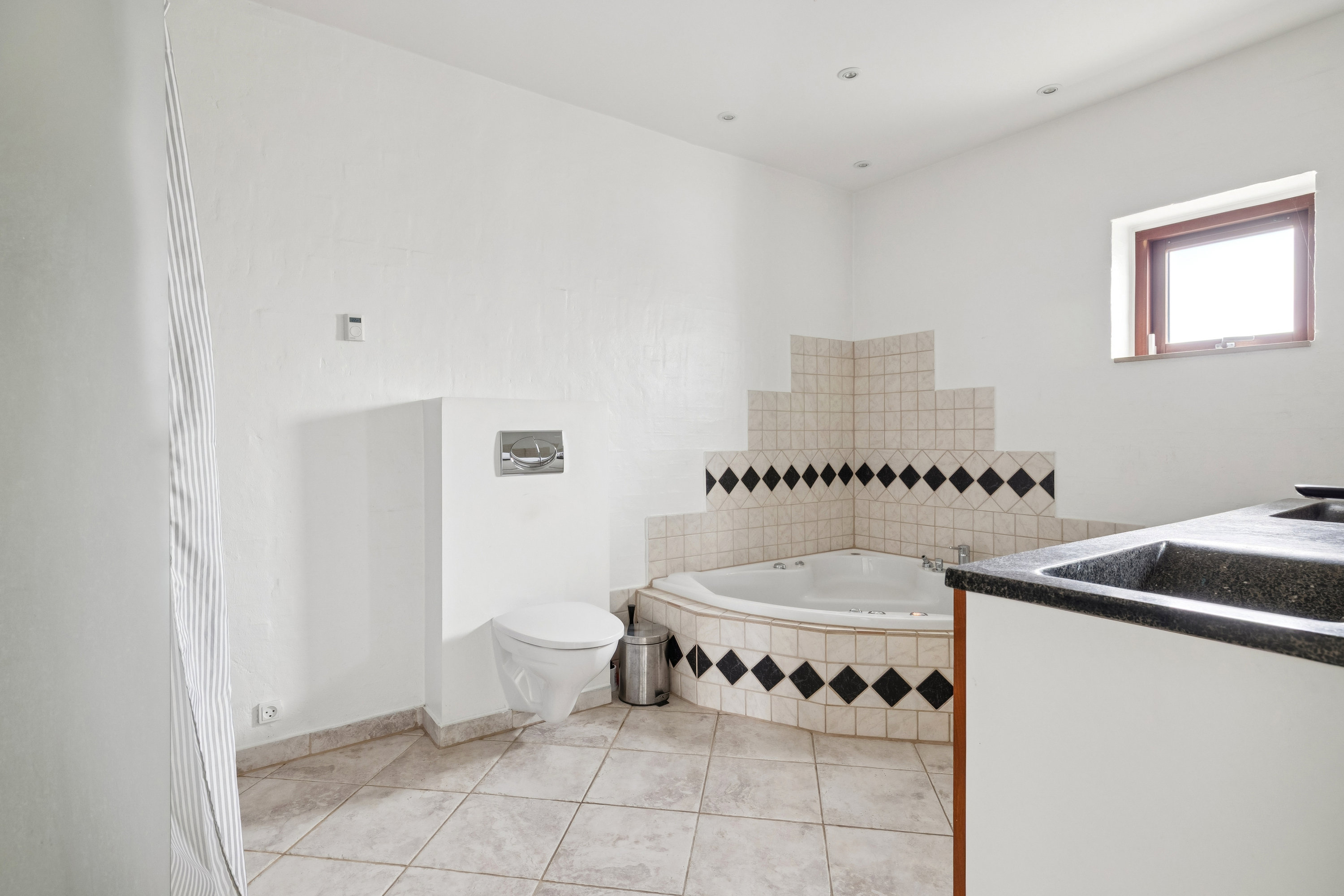 Fremhævet køkken billede i fuldskærmstilstand. Billede af Lindelunden 8, 8960 Randers SØ