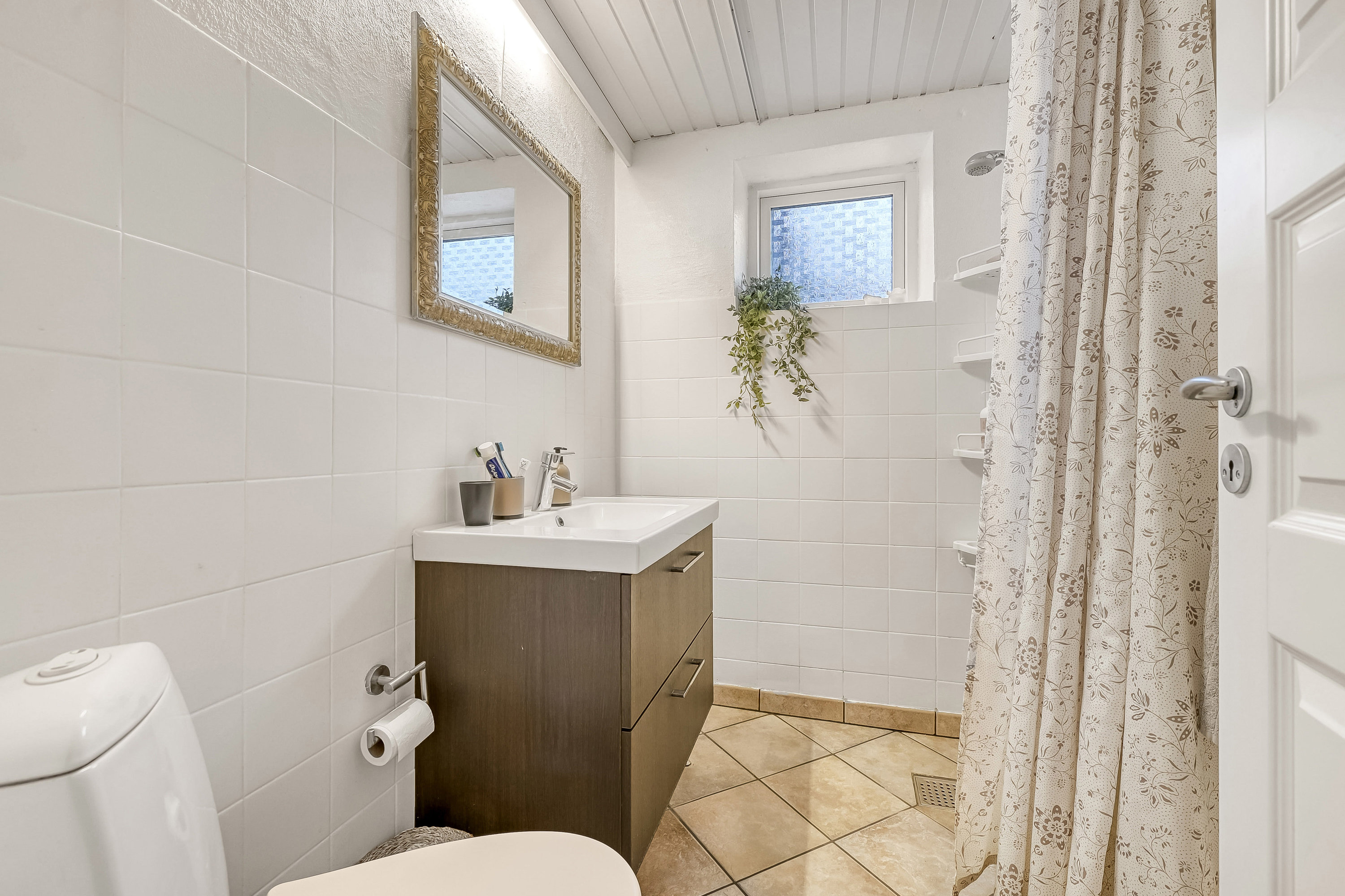 Fremhævet badeværelse billede i fuldskærmstilstand. Billede af Kirkegade 5E, Bramming, 6740 Bramming