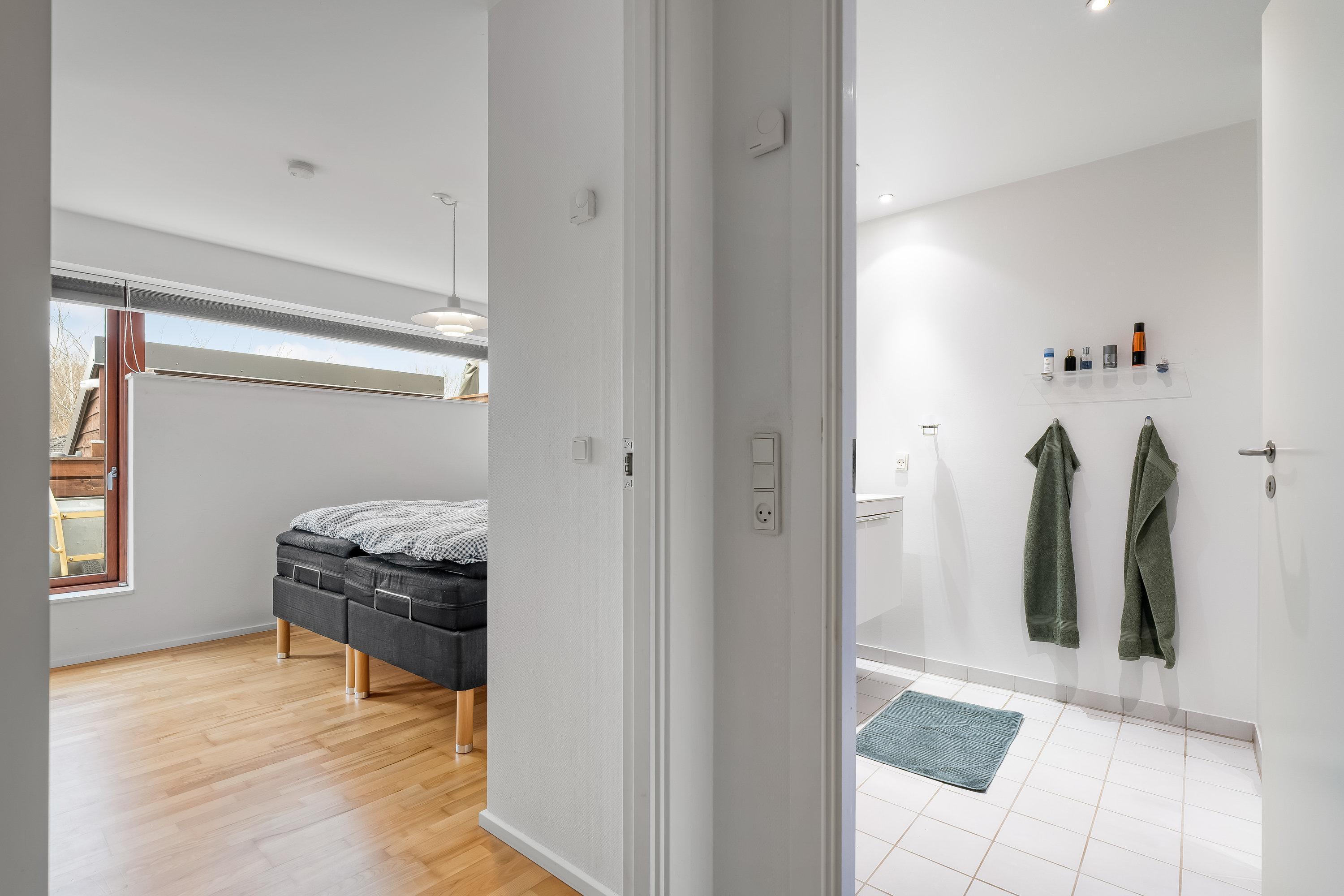 Fremhævet andet billede i fuldskærmstilstand. Billede af Bombakken 84, 3320 Skævinge