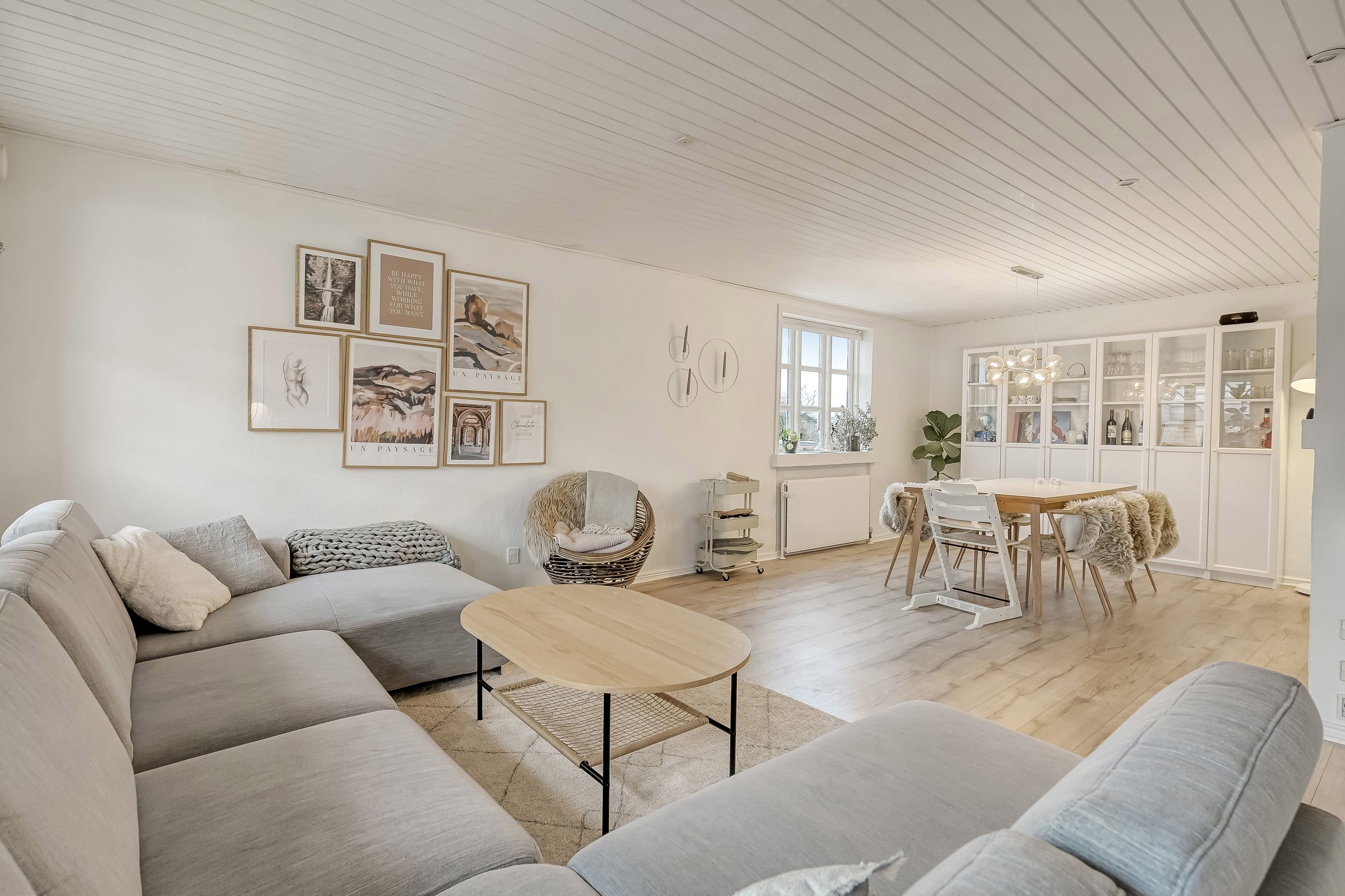 Fremhævet stue billede i fuldskærmstilstand. Billede af Kirkegade 5E, Bramming, 6740 Bramming