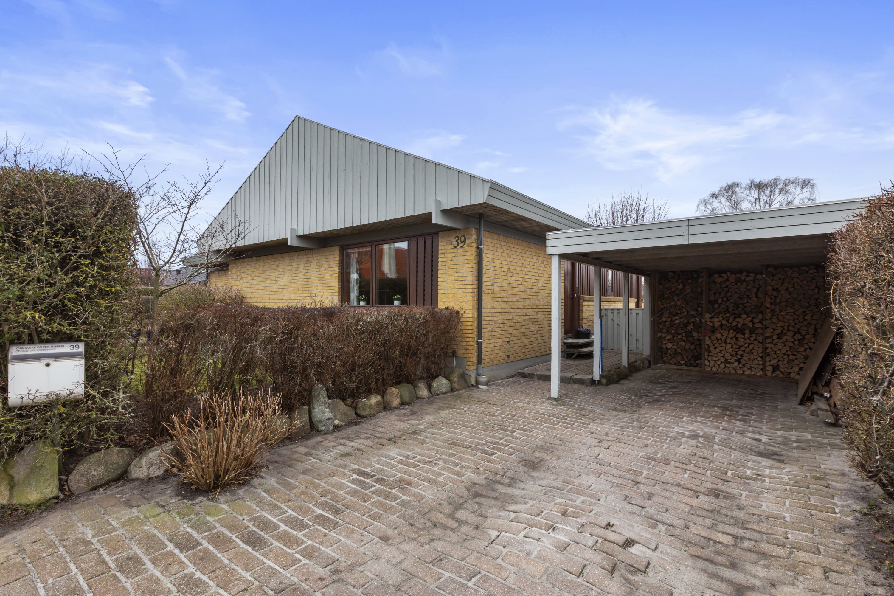 Fremhævet  billede i fuldskærmstilstand. Billede af Poppelvej 39, 2791 Dragør