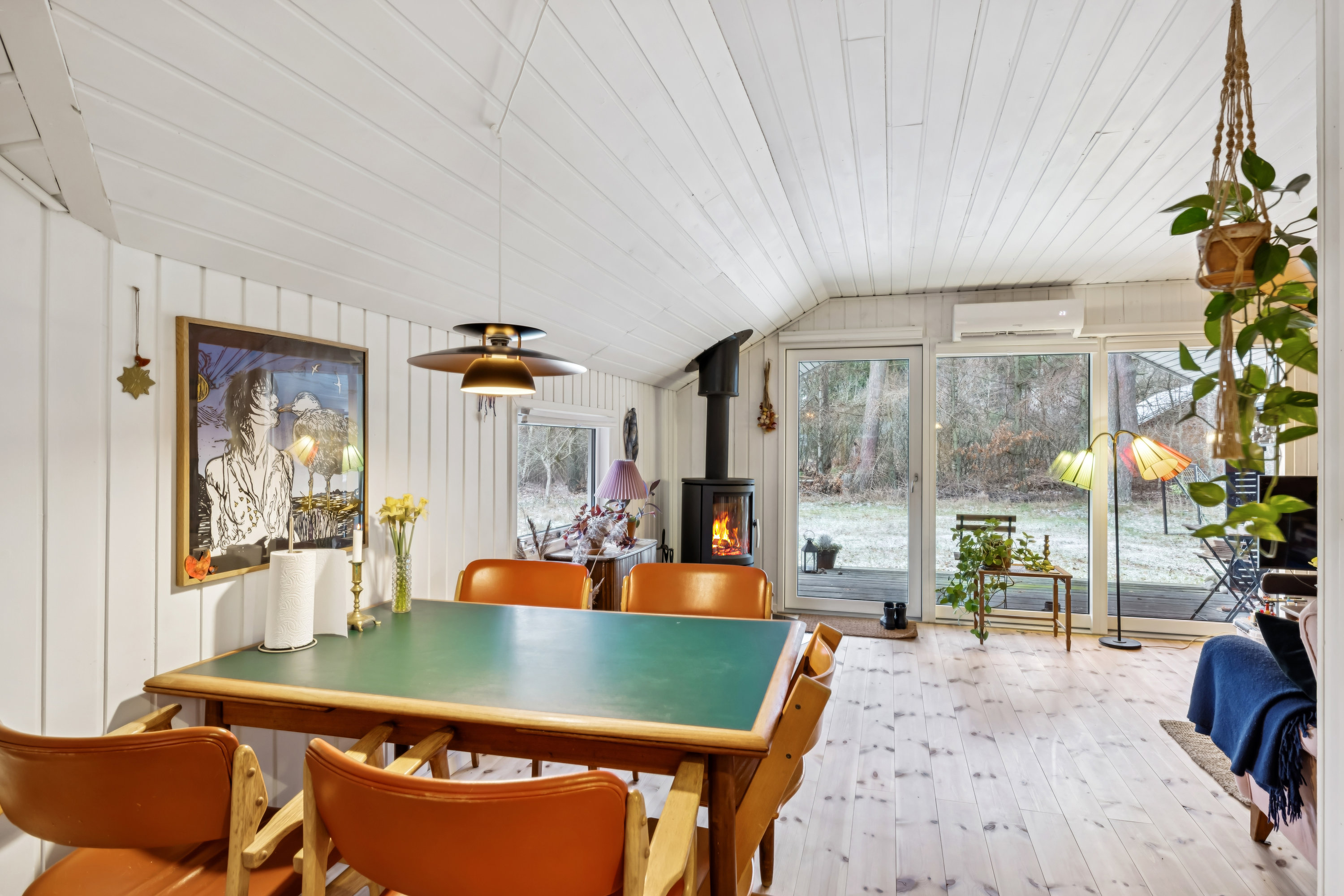 Fremhævet stue billede i fuldskærmstilstand. Billede af Grævlingevej 7, Thorsager, 8410 Rønde