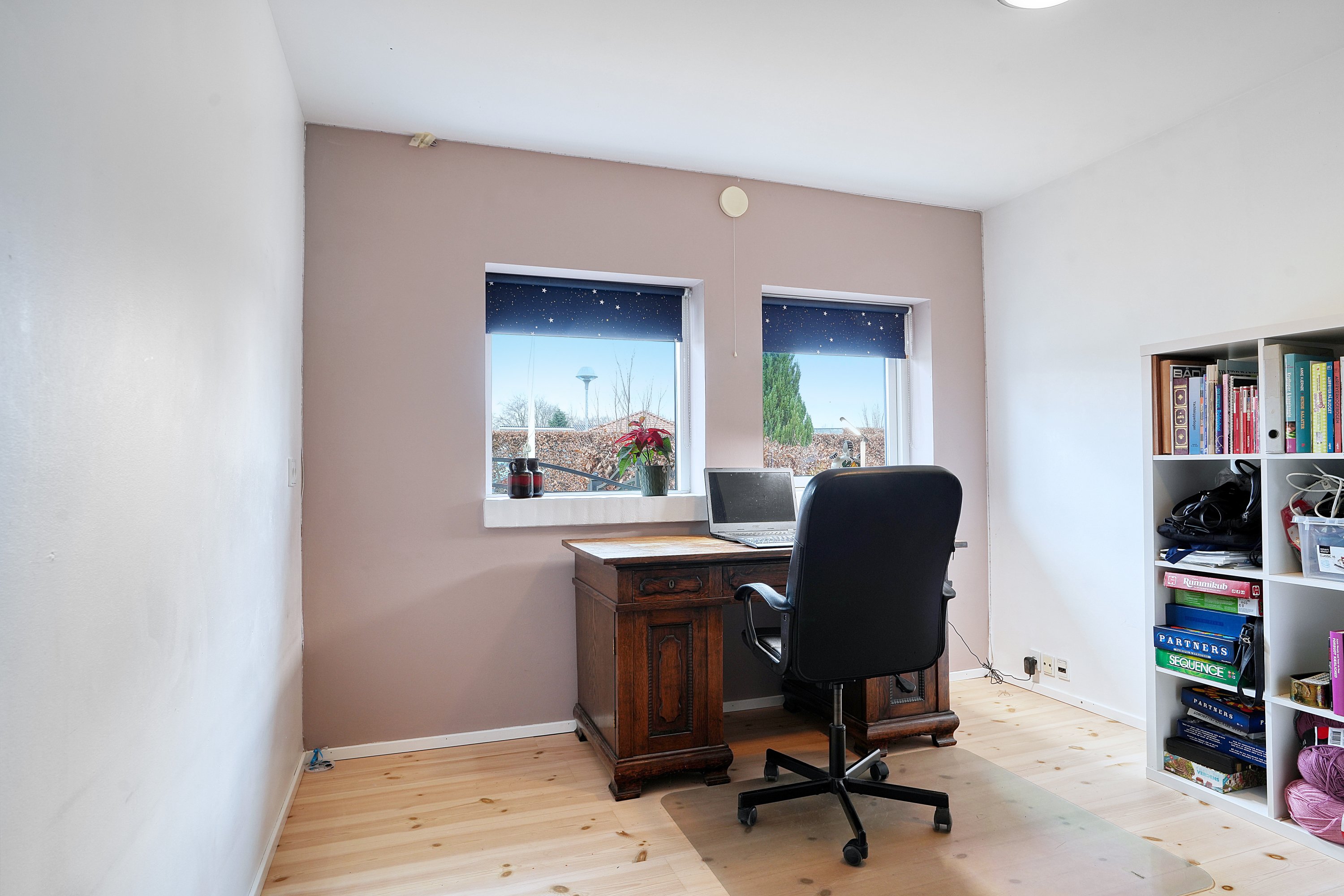 Fremhævet værelse billede i fuldskærmstilstand. Billede af Stjernedalen 19, 4300 Holbæk