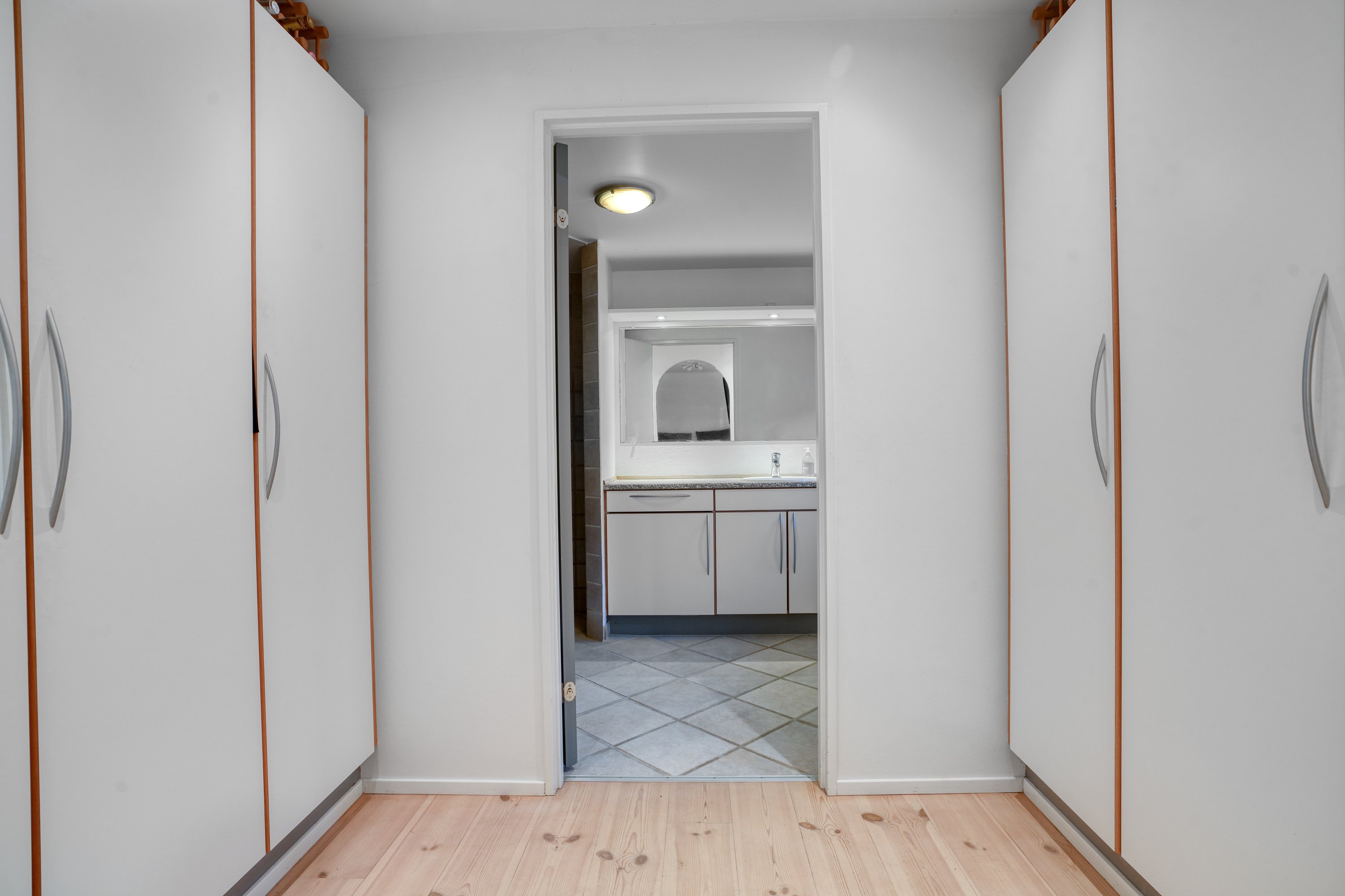 Fremhævet badeværelse billede i fuldskærmstilstand. Billede af Stjernedalen 19, 4300 Holbæk