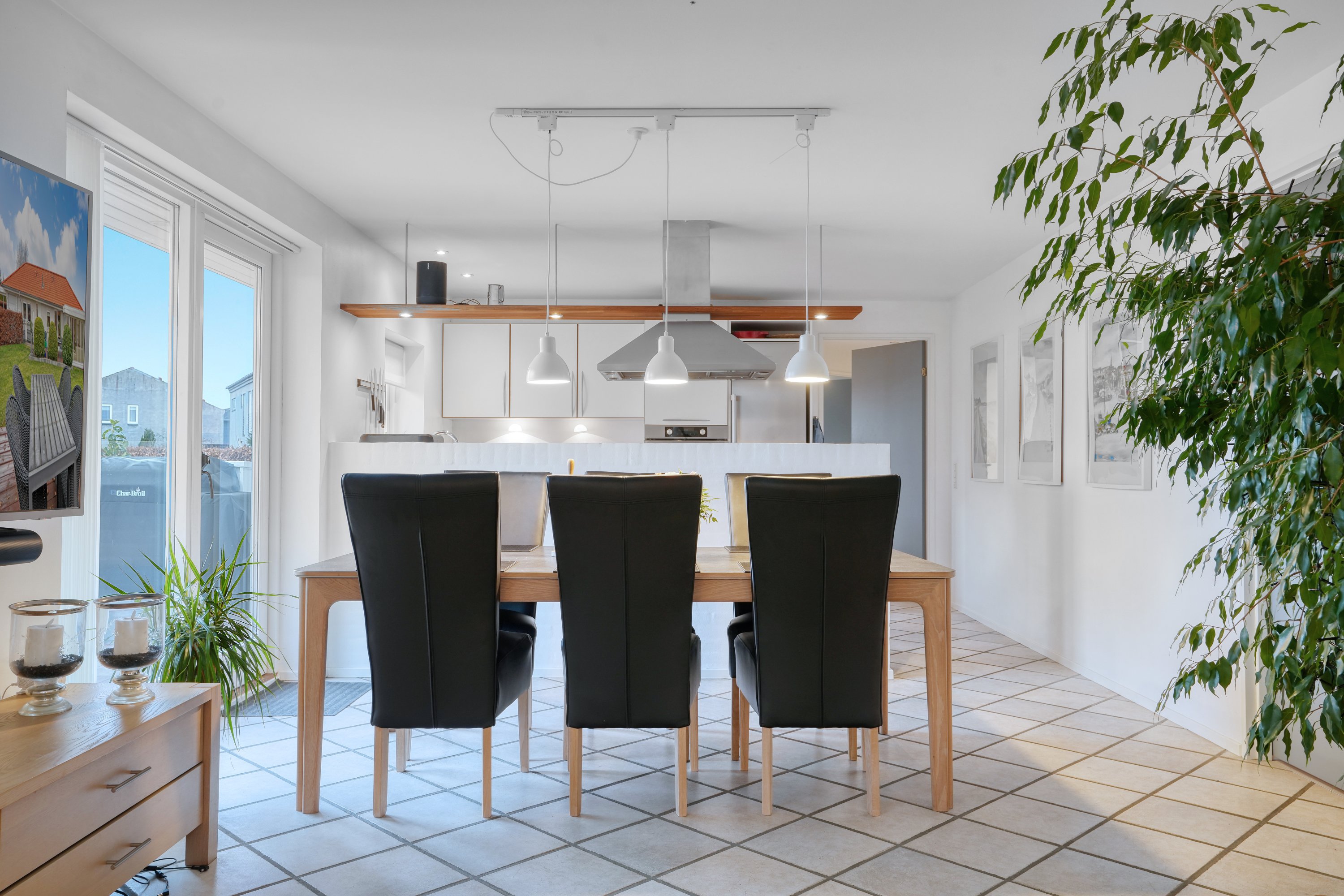 Fremhævet spisestue billede i fuldskærmstilstand. Billede af Stjernedalen 19, 4300 Holbæk