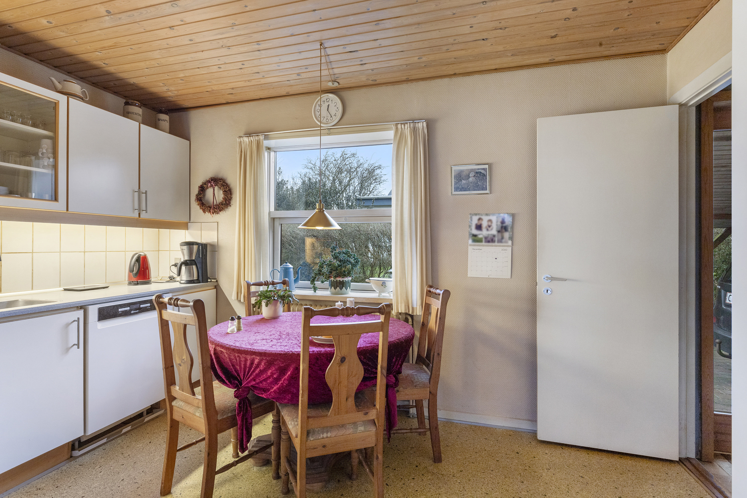 Fremhævet køkken billede i fuldskærmstilstand. Billede af Frederiksgade 100, 9700 Brønderslev