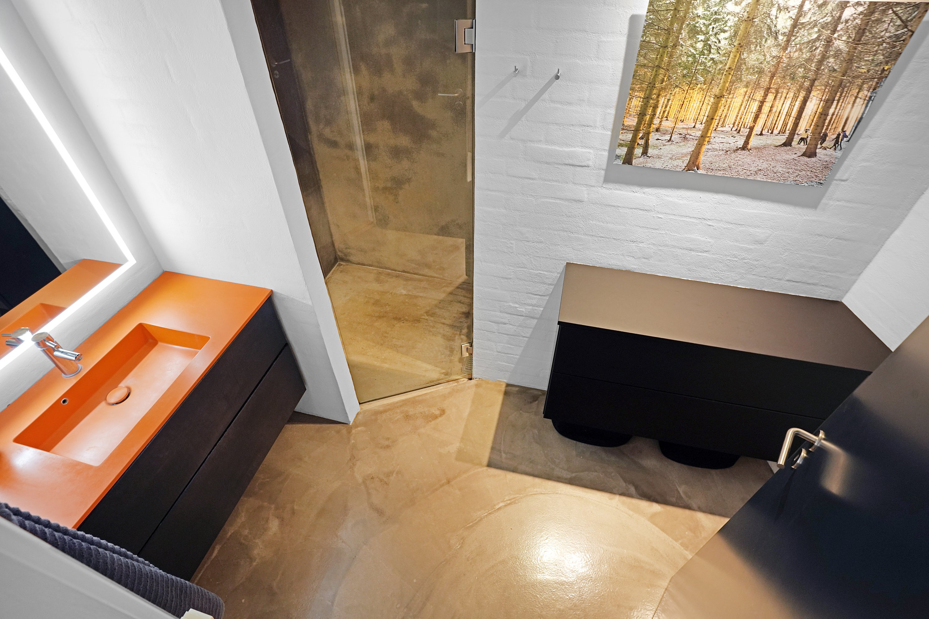 Fremhævet badeværelse billede i fuldskærmstilstand. Billede af Gammel Hareskovvej 249, Hareskov, 3500 Værløse