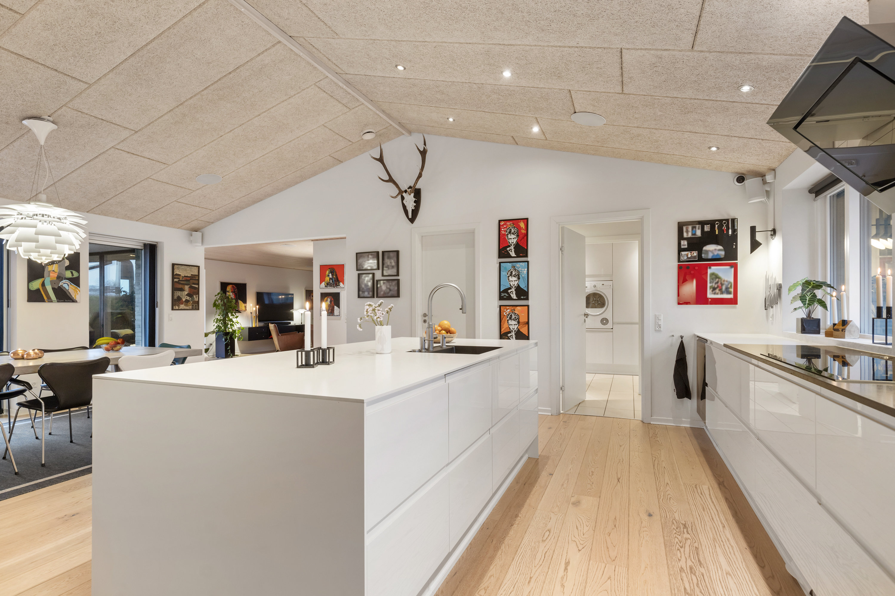 Fremhævet køkken billede i fuldskærmstilstand. Billede af Bispehaven 34, 9440 Aabybro