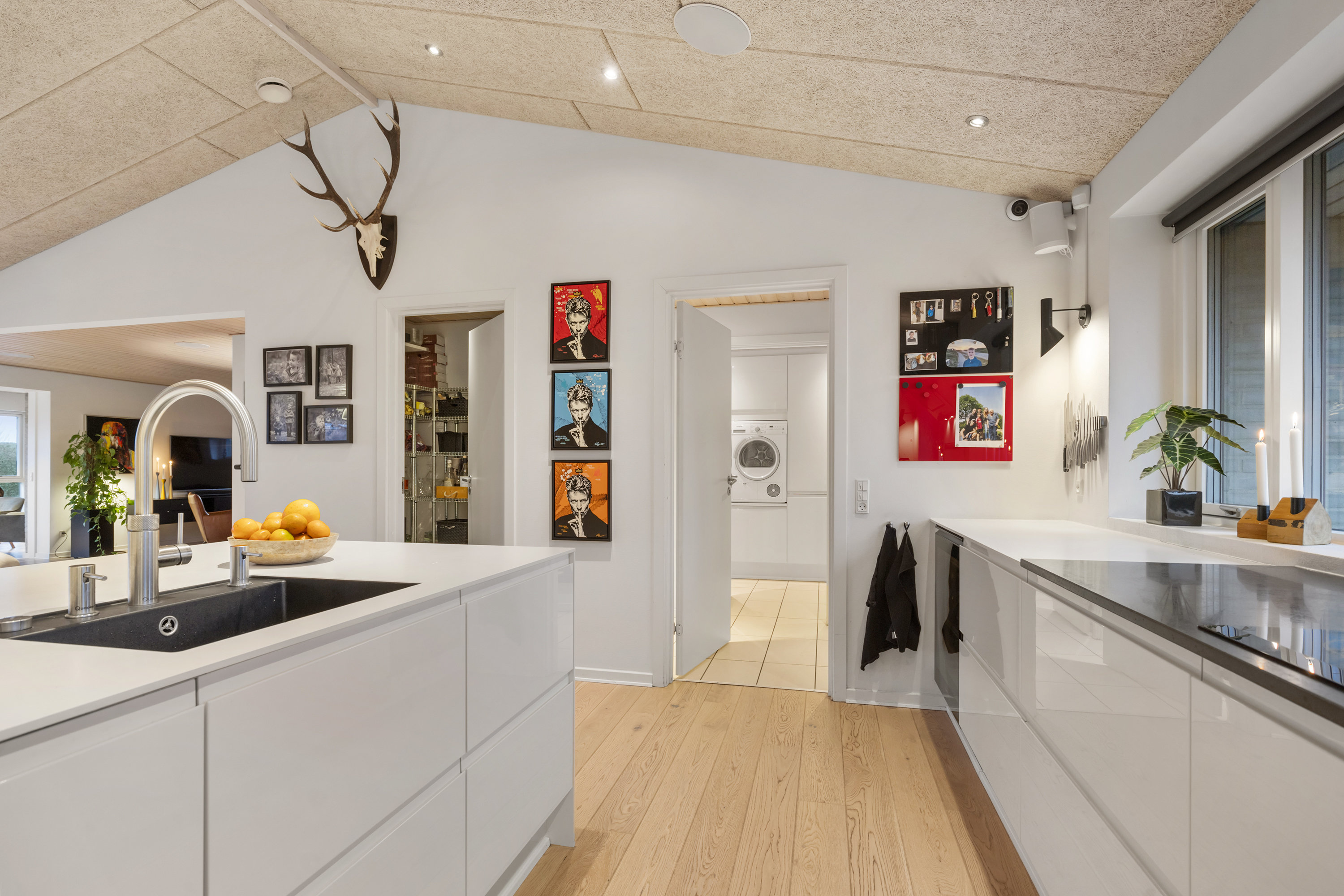 Fremhævet køkken billede i fuldskærmstilstand. Billede af Bispehaven 34, 9440 Aabybro