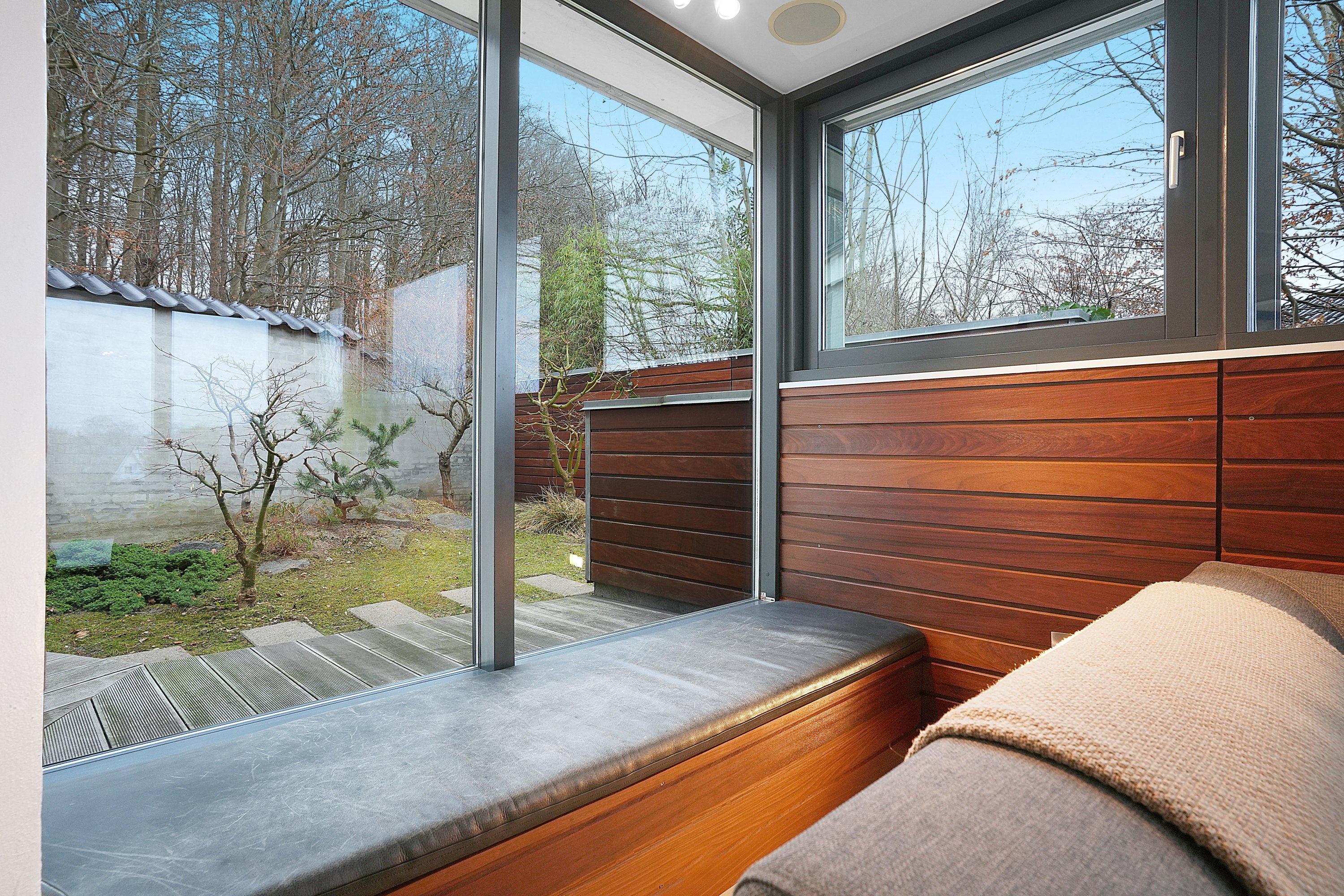 Fremhævet stue billede i fuldskærmstilstand. Billede af Gammel Hareskovvej 249, Hareskov, 3500 Værløse