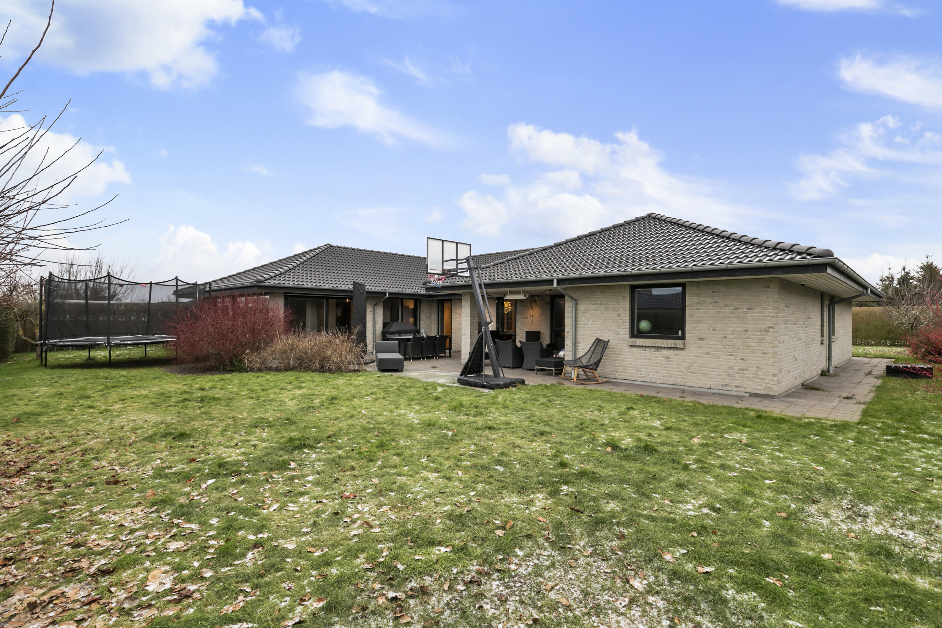 Fremhævet ejendommen billede i fuldskærmstilstand. Billede af Bispehaven 34, 9440 Aabybro