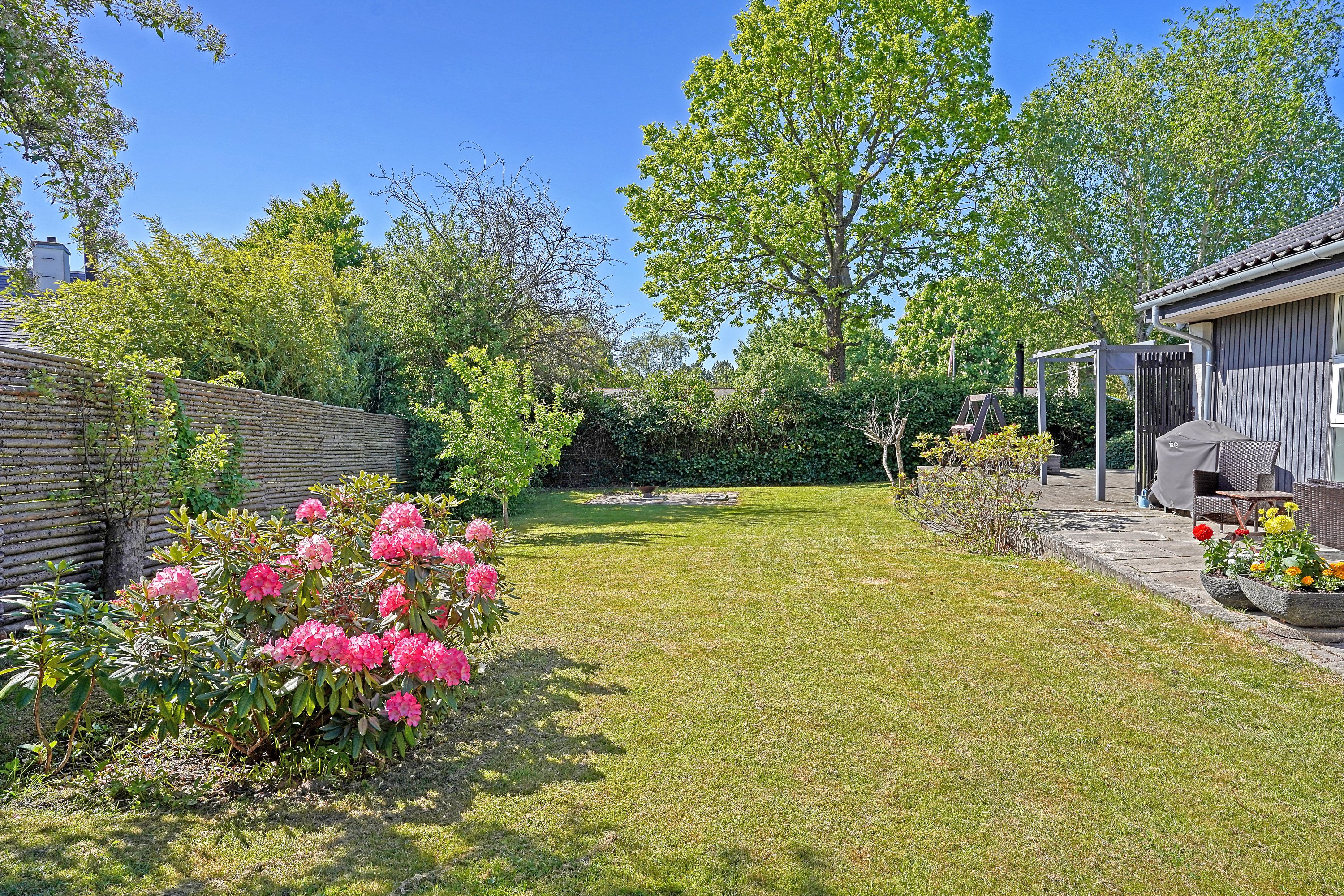 Fremhævet have billede i fuldskærmstilstand. Billede af Nederste Torpenvej 10A, 3050 Humlebæk