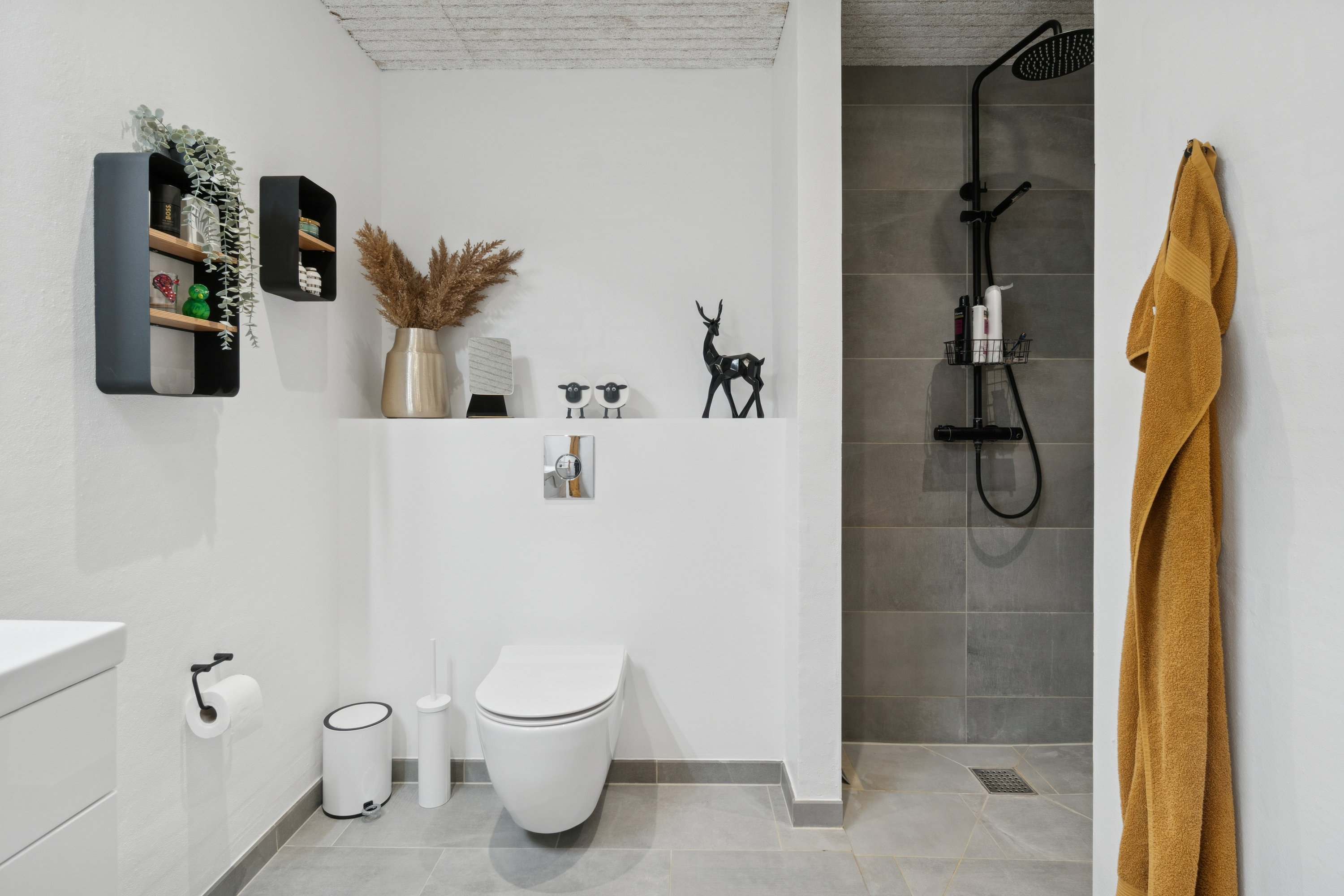 Fremhævet  billede i fuldskærmstilstand. Billede af Skovhaven 6, 8670 Låsby