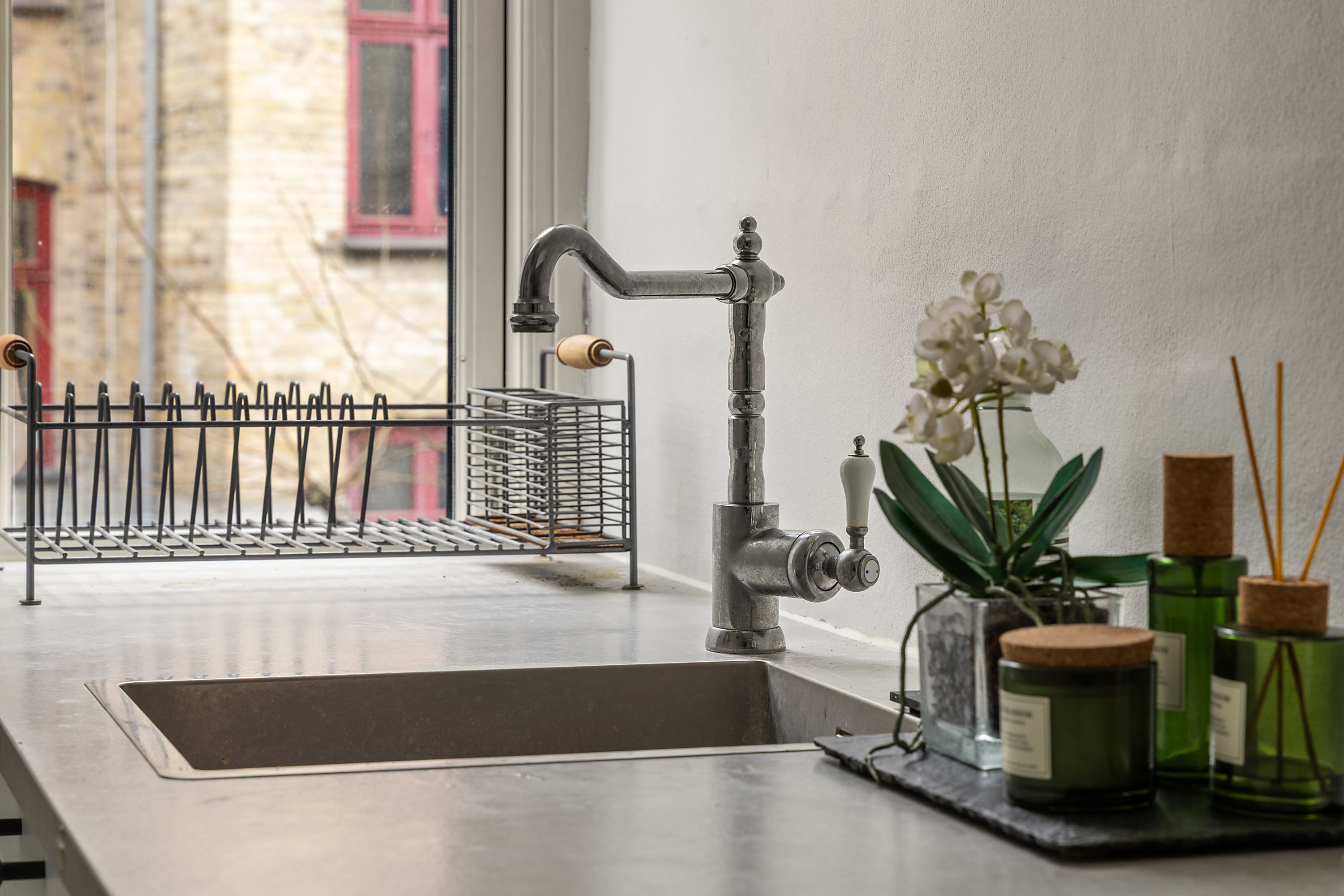 Fremhævet køkken billede i fuldskærmstilstand. Billede af Eriksgade 3, 2. th., 1708 København V