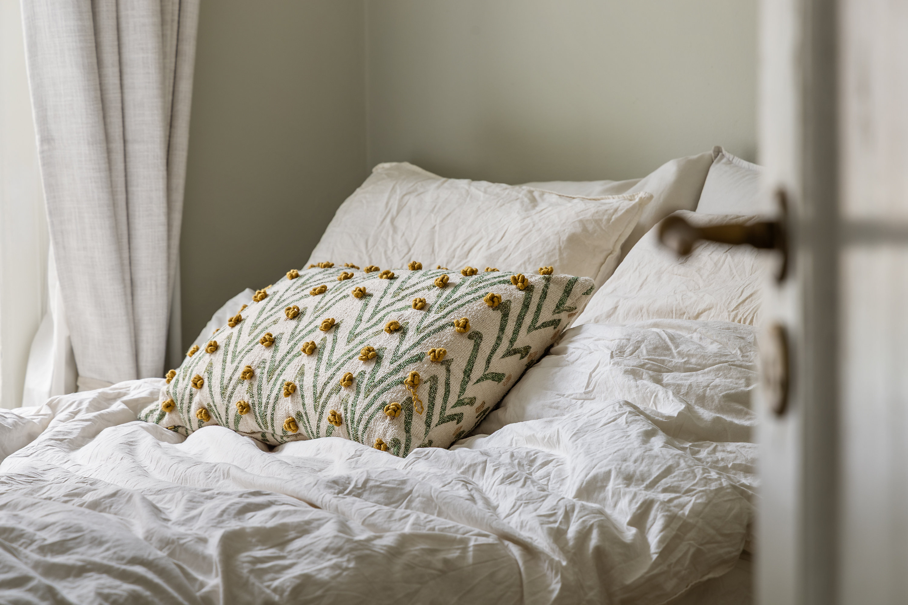 Fremhævet soveværelse billede i fuldskærmstilstand. Billede af Eriksgade 3, 2. th., 1708 København V