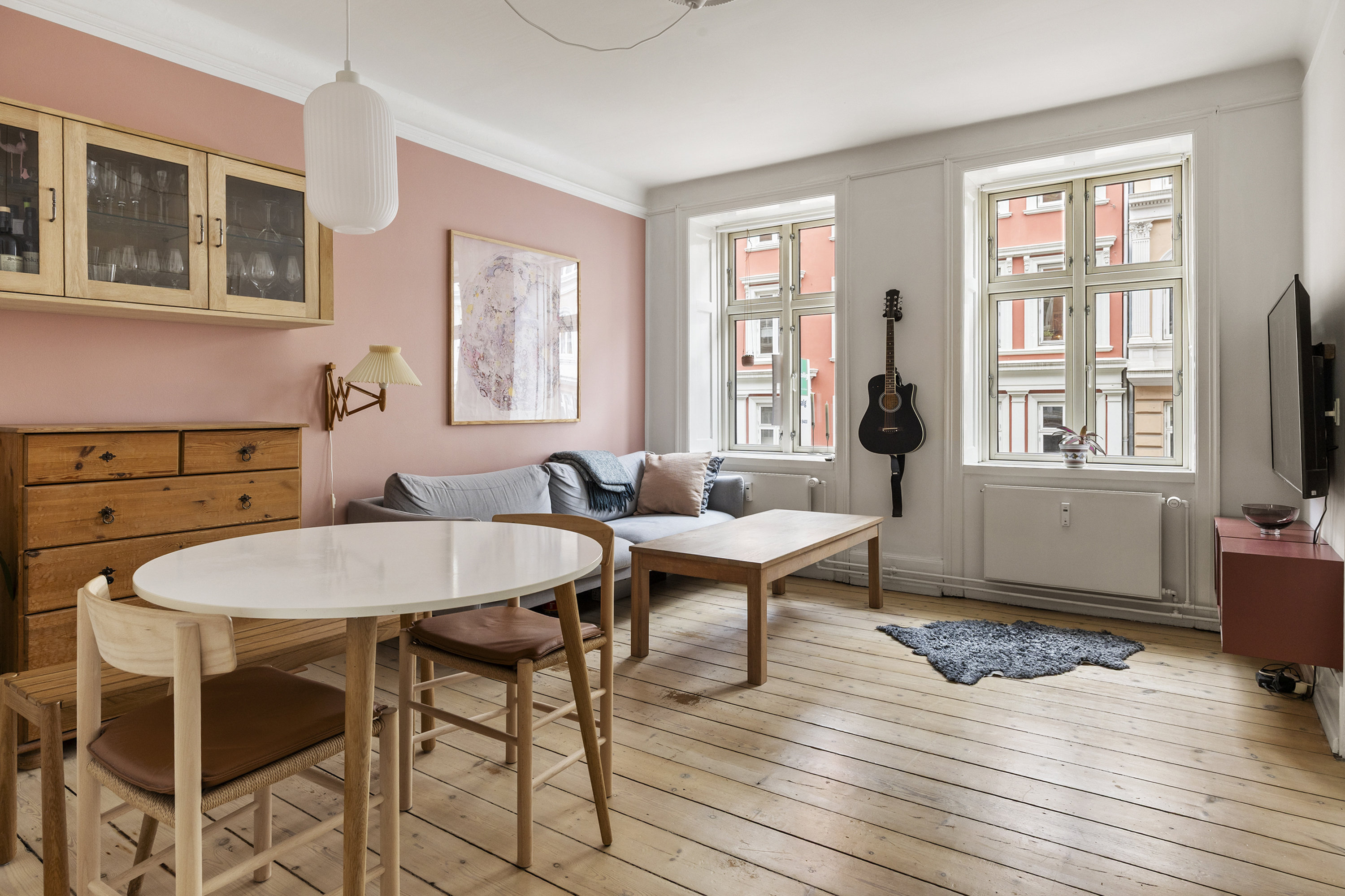 Fremhævet stue billede i fuldskærmstilstand. Billede af Oehlenschlægersgade 48, 1. th., 1663 København V