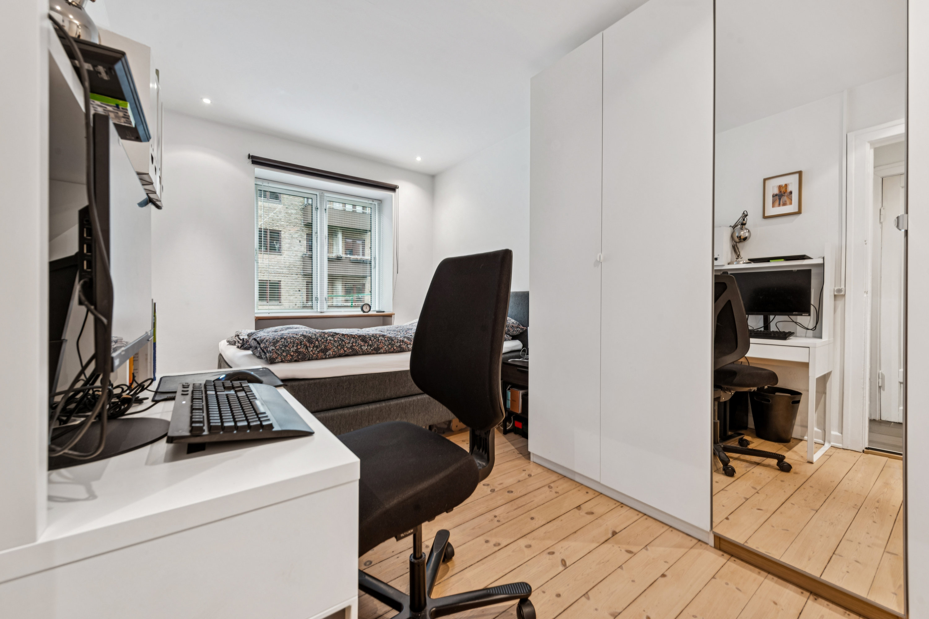 Fremhævet stue billede i fuldskærmstilstand. Billede af Byhøjen 7, st.. th., 2720 Vanløse