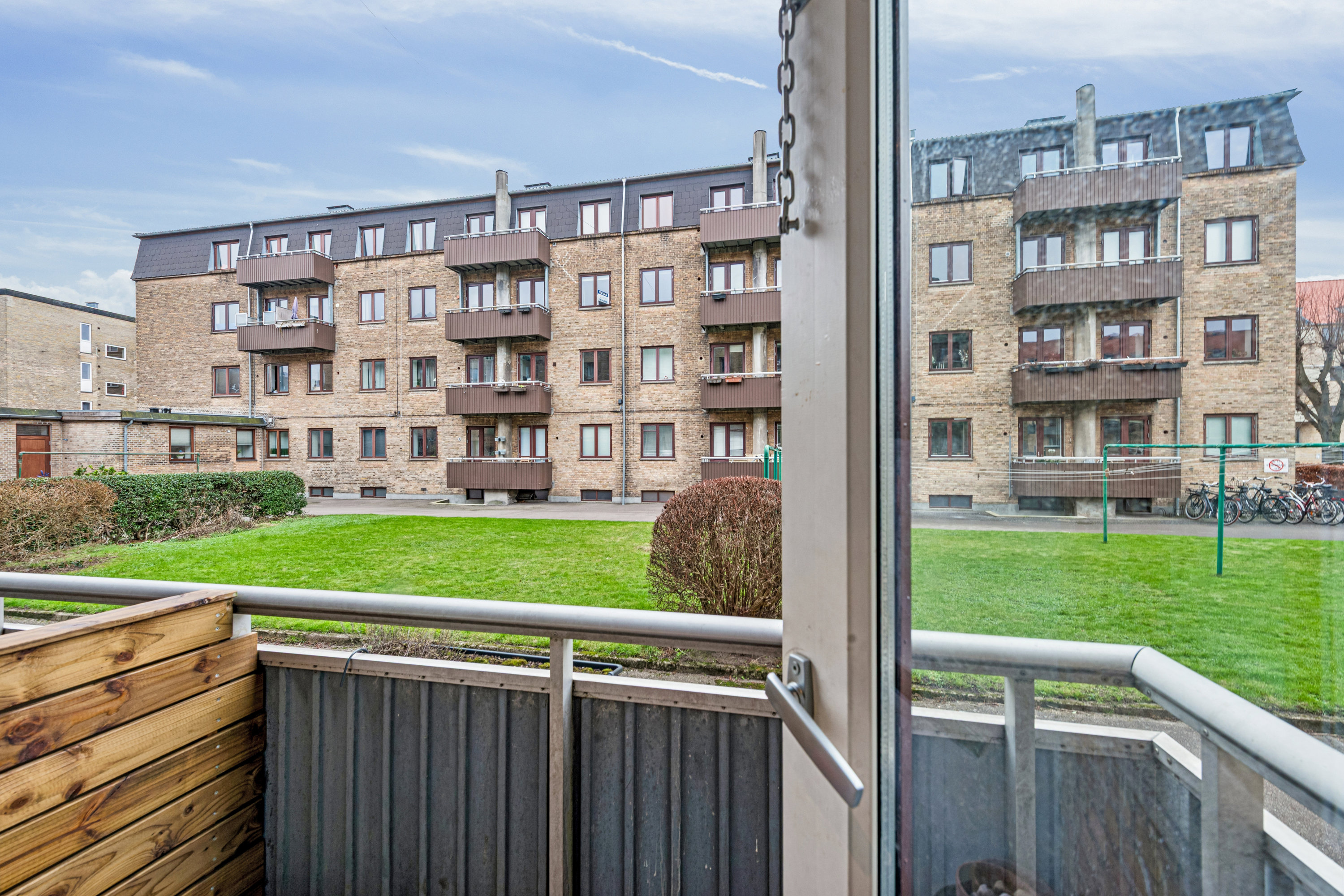 Miniaturebillede 1: altan. Billede af Byhøjen 7, st.. th., 2720 Vanløse