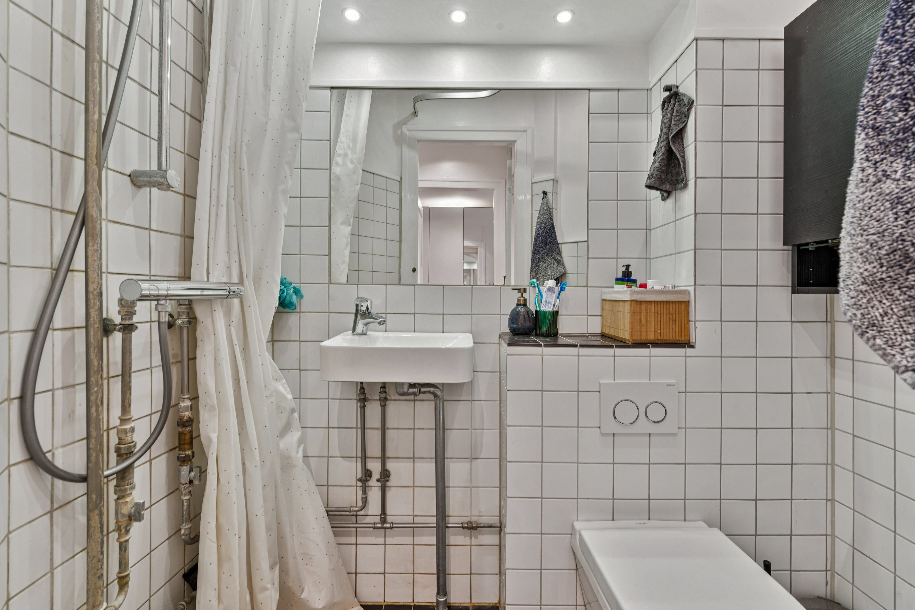 Fremhævet badeværelse billede i fuldskærmstilstand. Billede af Byhøjen 7, st.. th., 2720 Vanløse