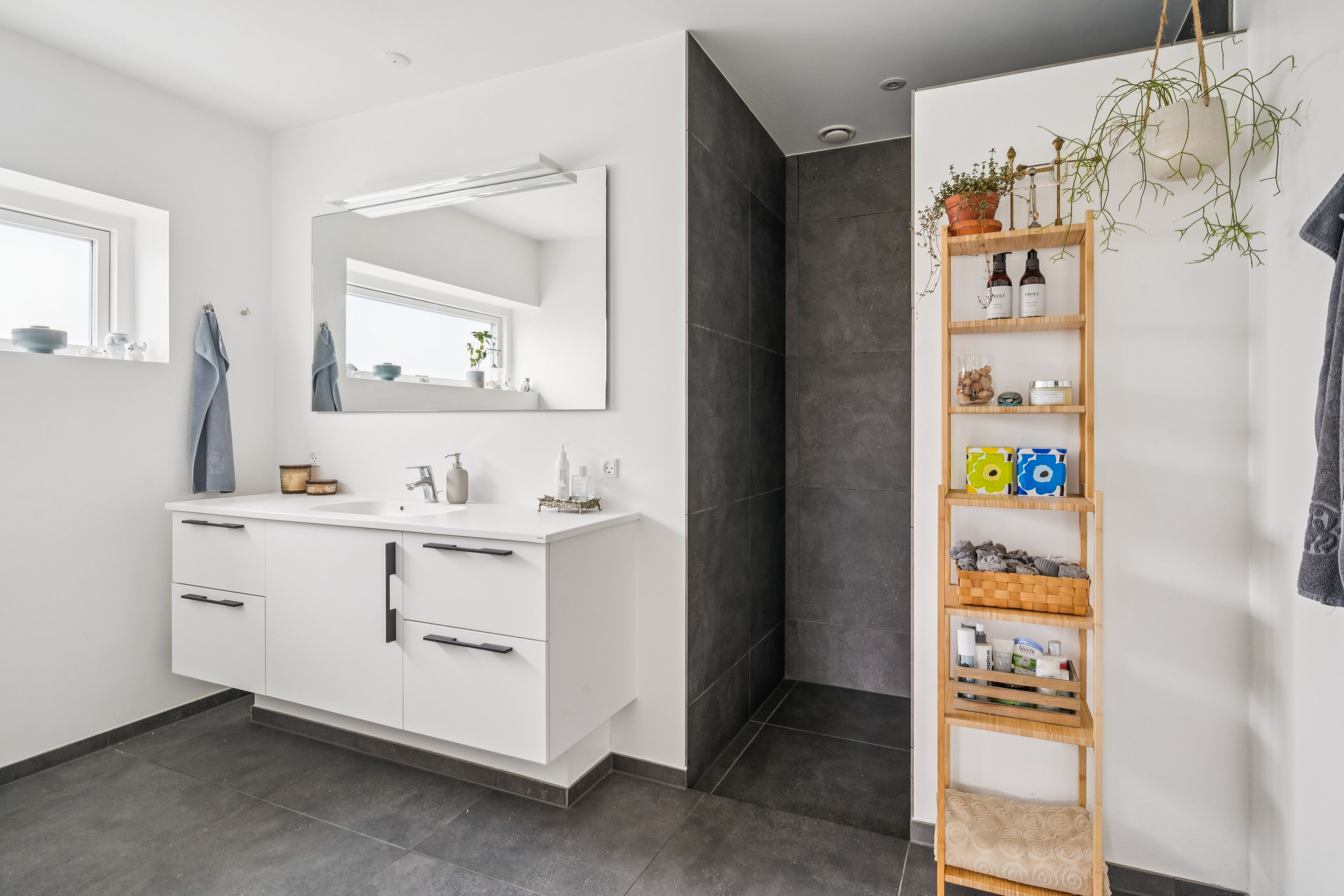 Fremhævet køkken billede i fuldskærmstilstand. Billede af Firkløvervej 17, 8240 Risskov