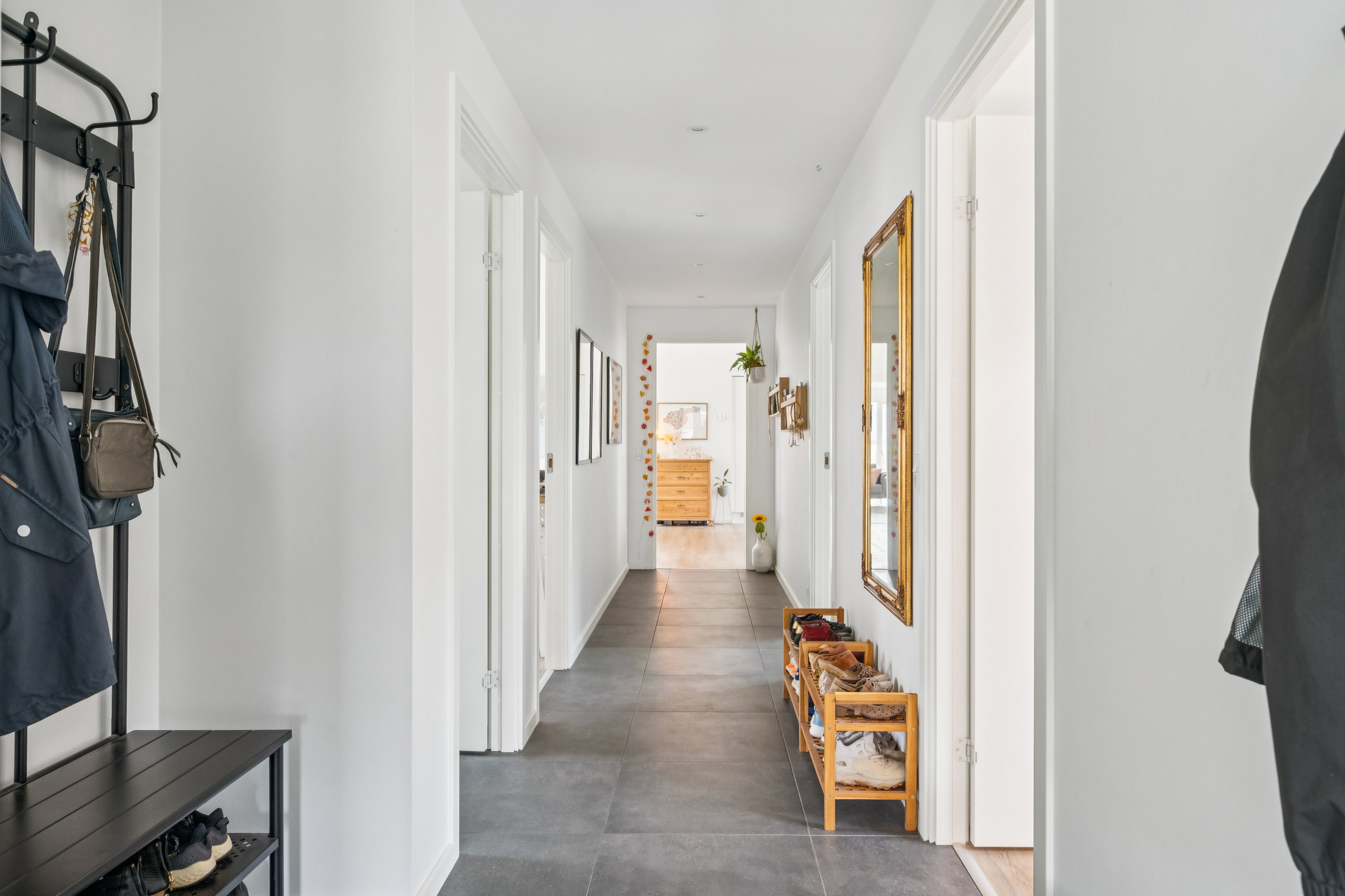 Fremhævet gang billede i fuldskærmstilstand. Billede af Firkløvervej 17, 8240 Risskov