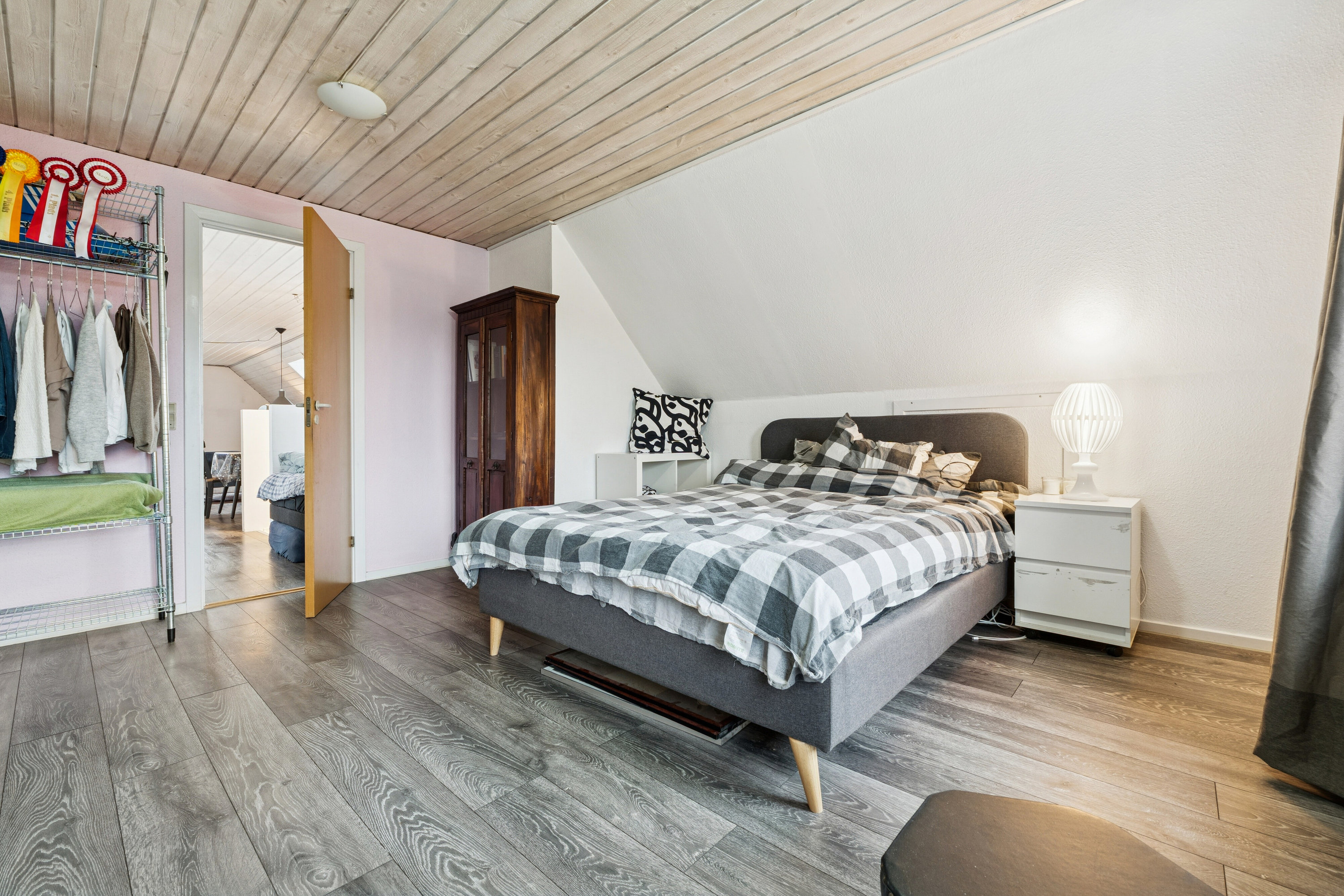 Fremhævet soveværelse billede i fuldskærmstilstand. Billede af Hovmarken 27, Skellerup, 5540 Ullerslev