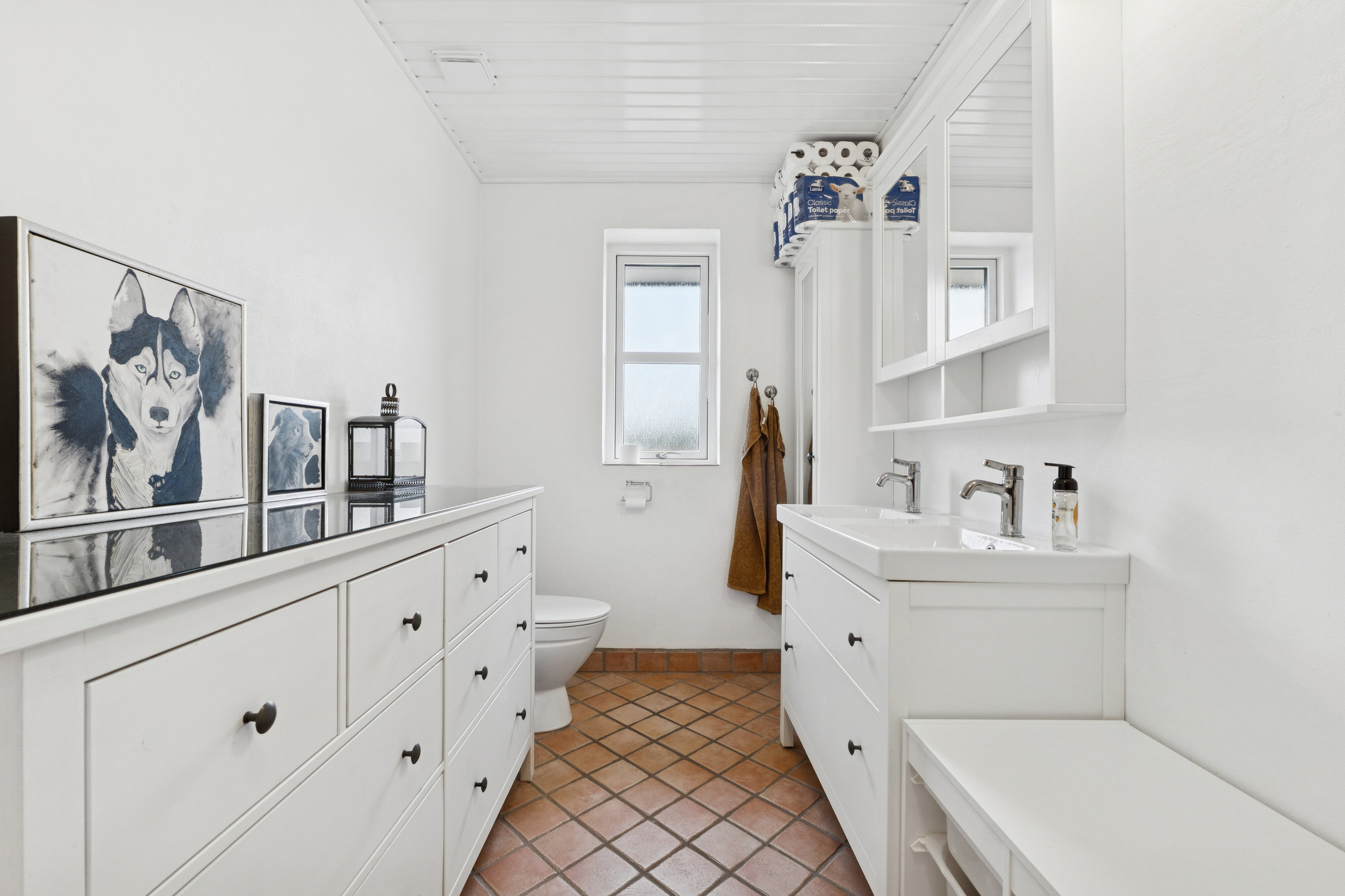 Fremhævet badeværelse billede i fuldskærmstilstand. Billede af Hovmarken 27, Skellerup, 5540 Ullerslev