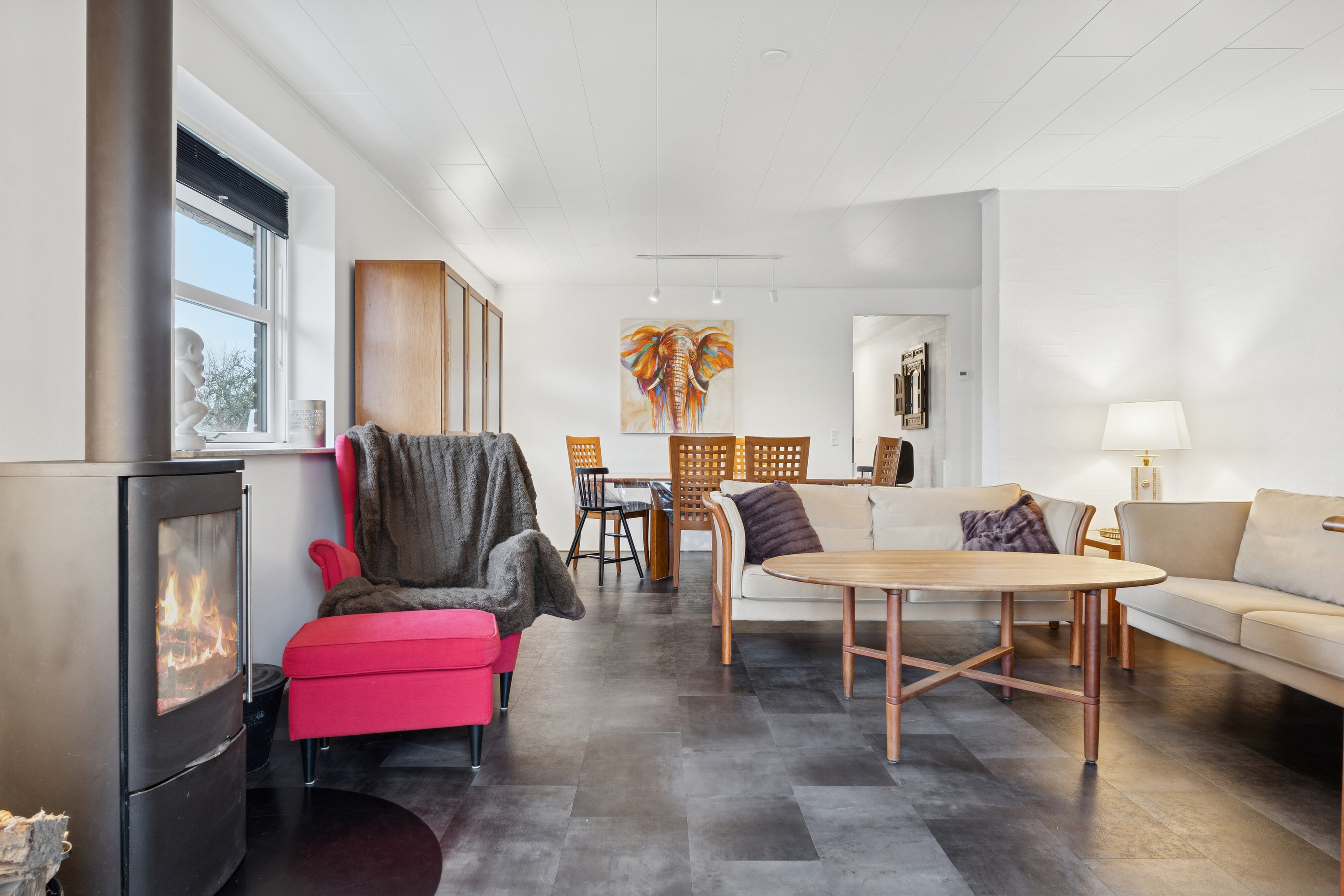 Fremhævet stue billede i fuldskærmstilstand. Billede af Hovmarken 27, Skellerup, 5540 Ullerslev