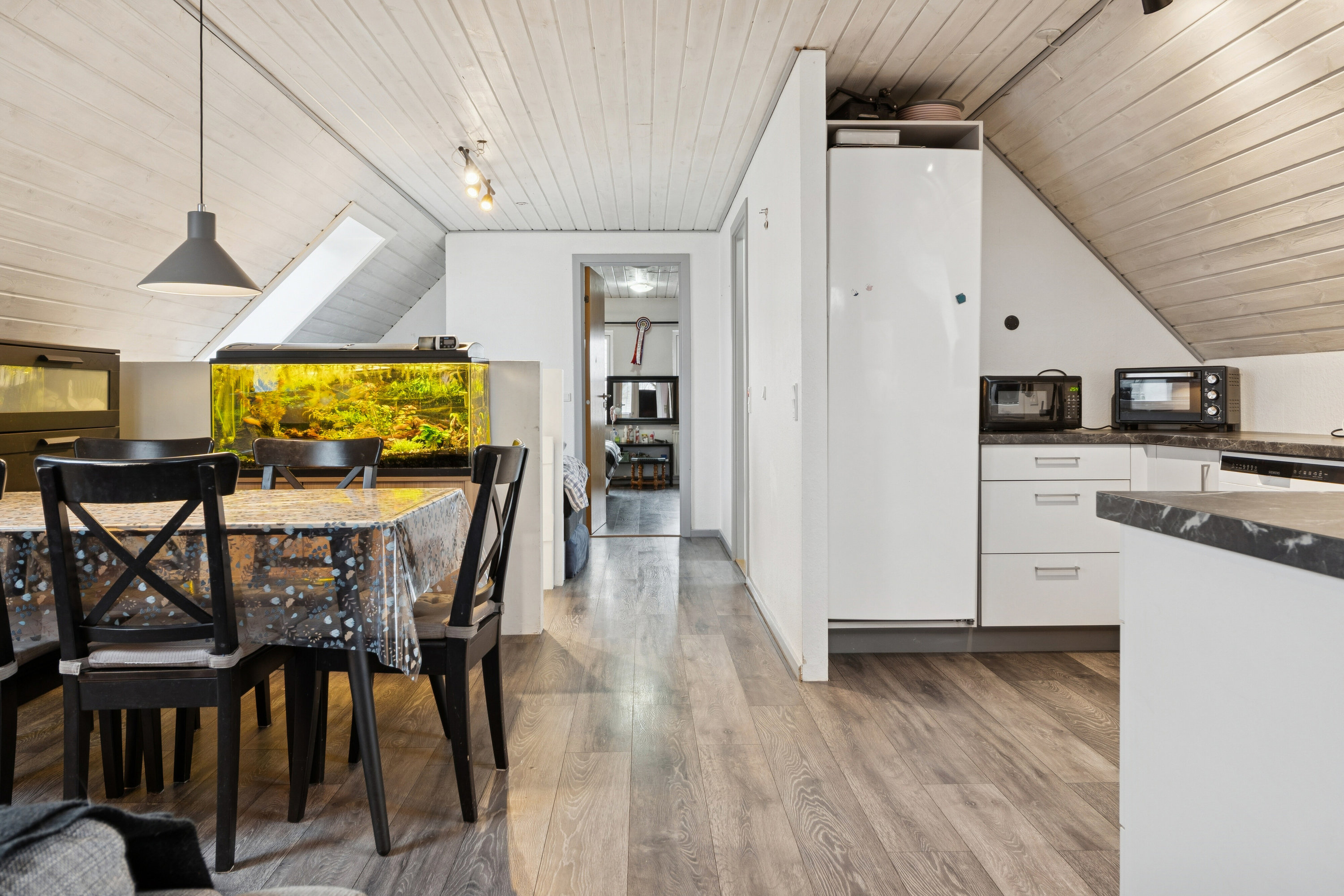 Fremhævet spisestue billede i fuldskærmstilstand. Billede af Hovmarken 27, Skellerup, 5540 Ullerslev