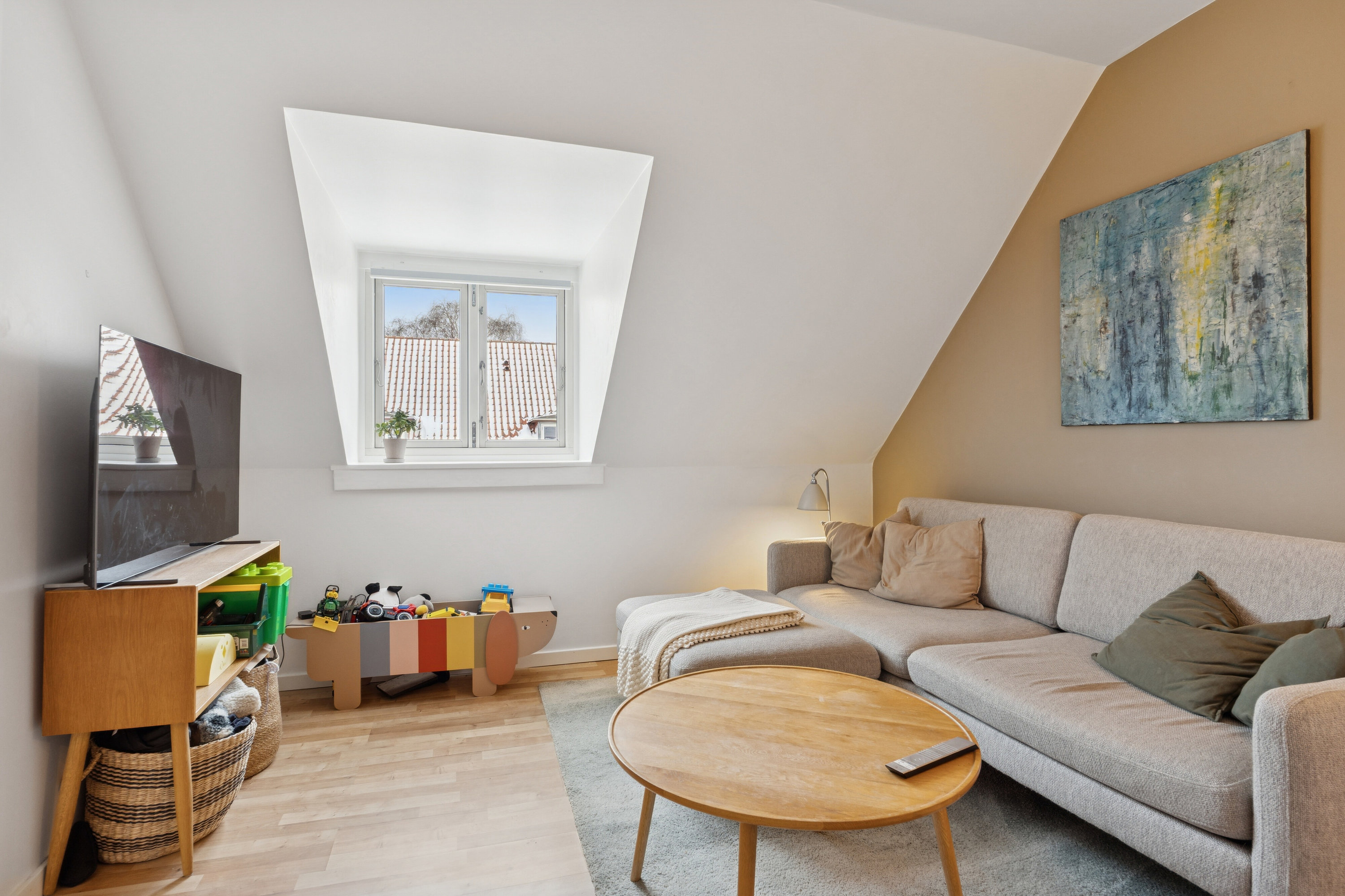 Fremhævet stue billede i fuldskærmstilstand. Billede af Bonkesvej 12, 2. th., 2650 Hvidovre