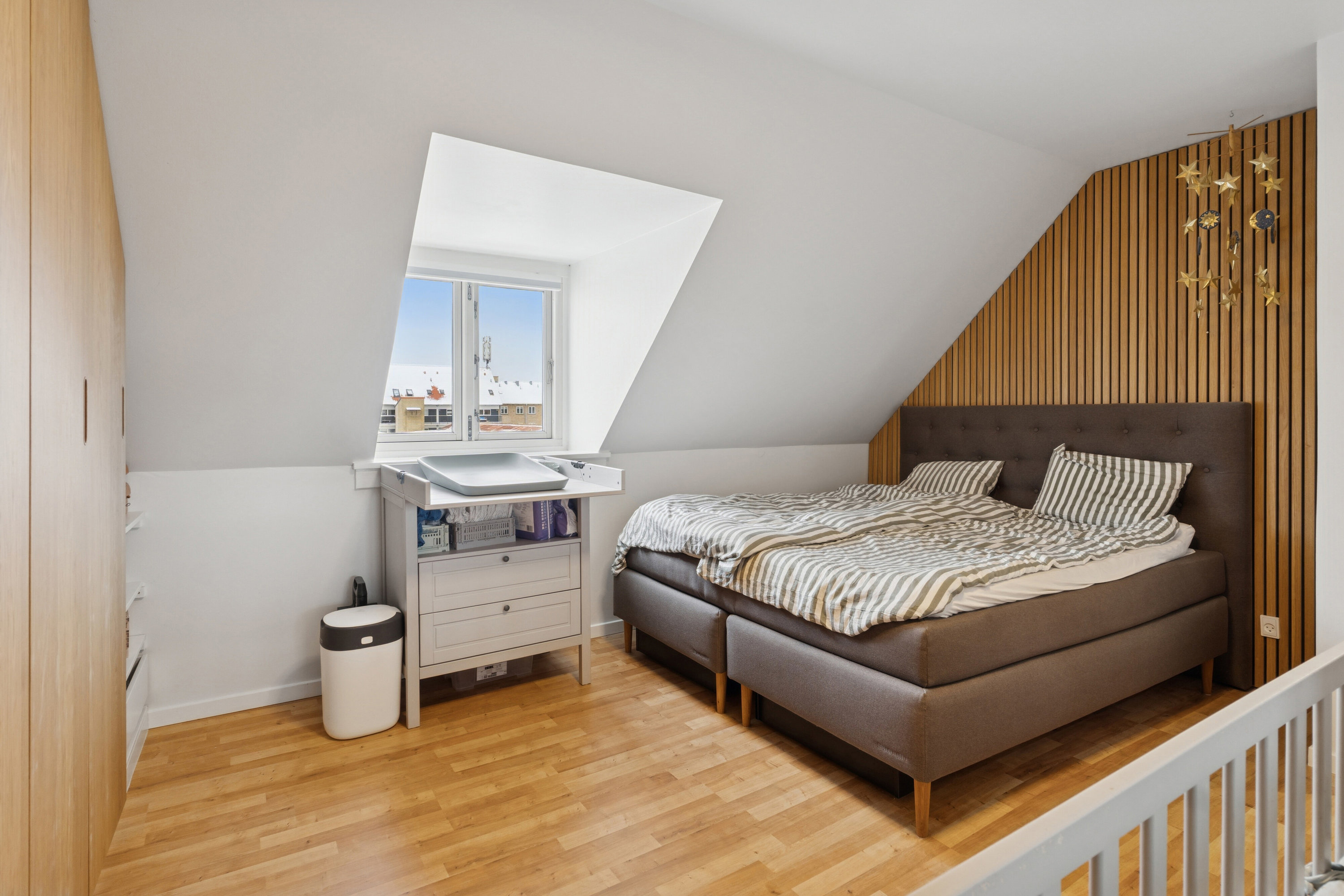 Fremhævet soveværelse billede i fuldskærmstilstand. Billede af Bonkesvej 12, 2. th., 2650 Hvidovre